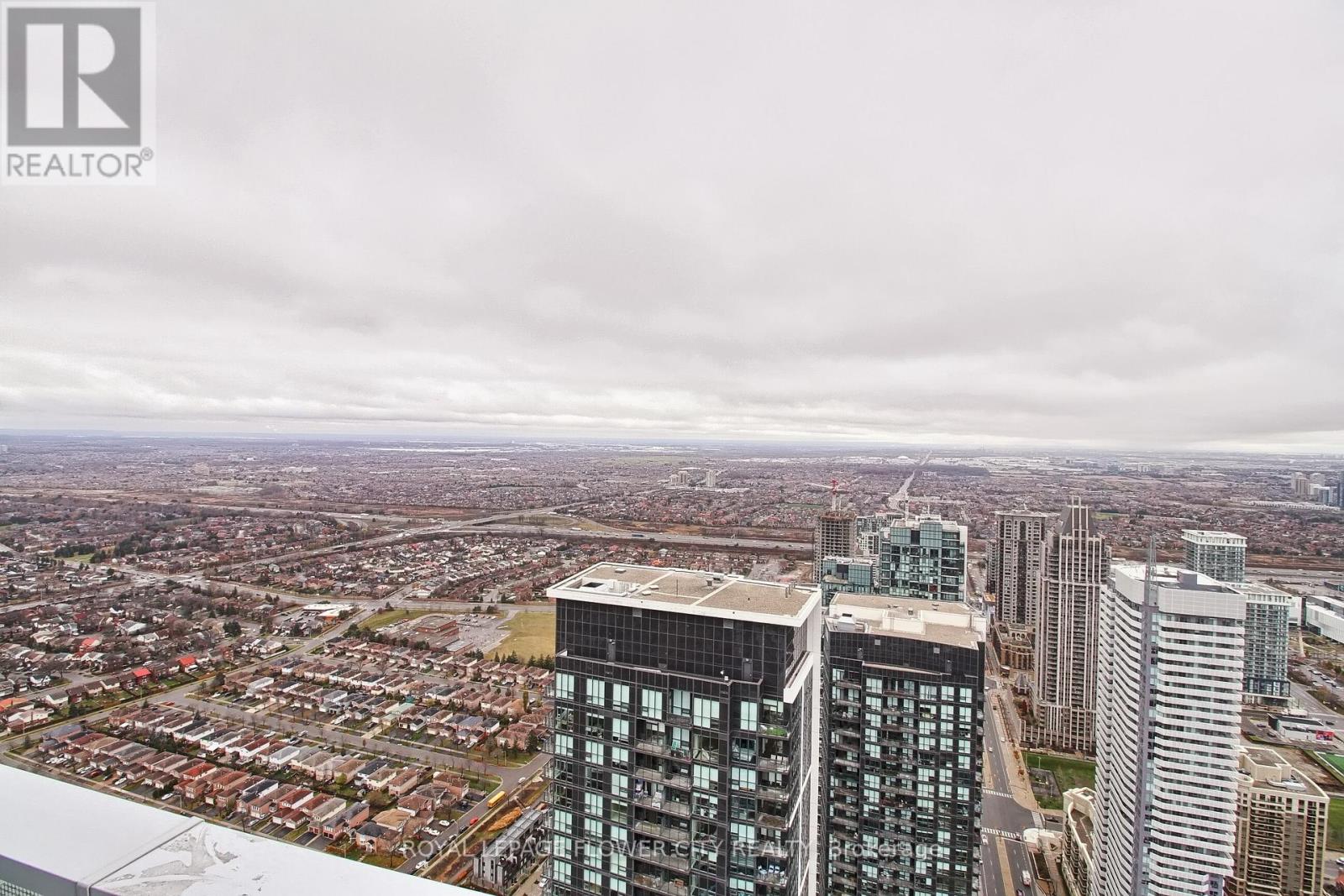 5704 - 3900 Confederation Parkway, Mississauga, Ontario  L5B 0M3 - Photo 39 - W12499808