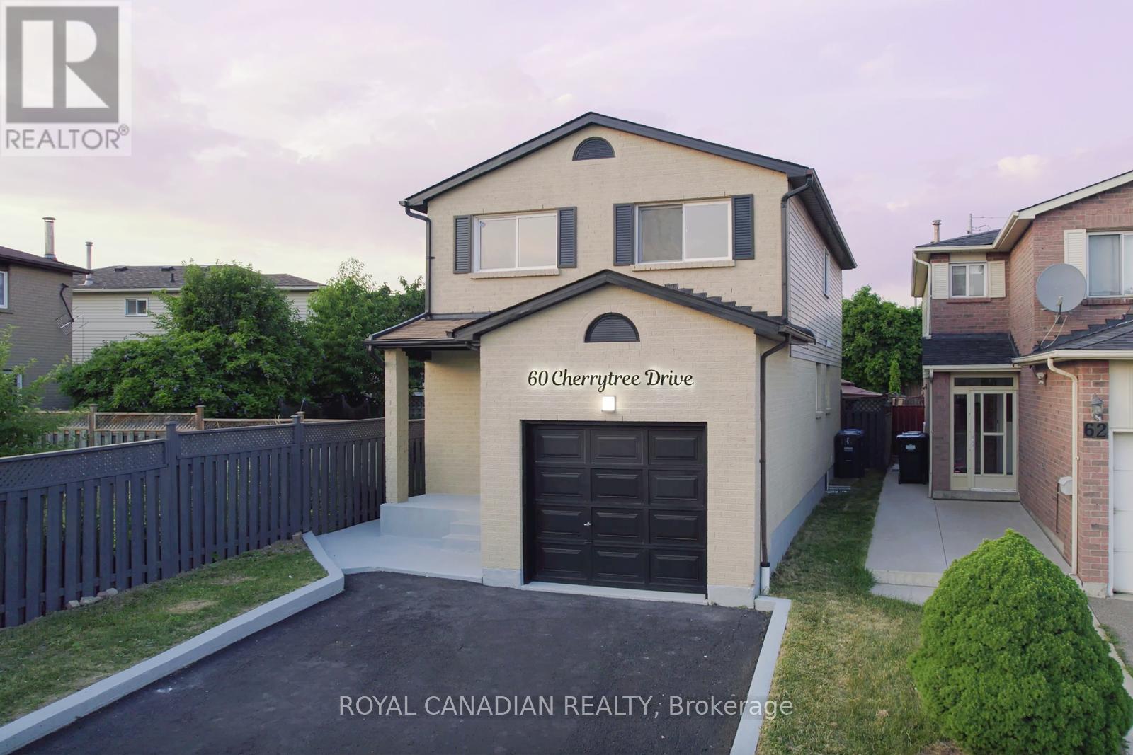 60 Cherrytree Drive W, Brampton, Ontario  L6Y 3P5 - Photo 3 - W12499818