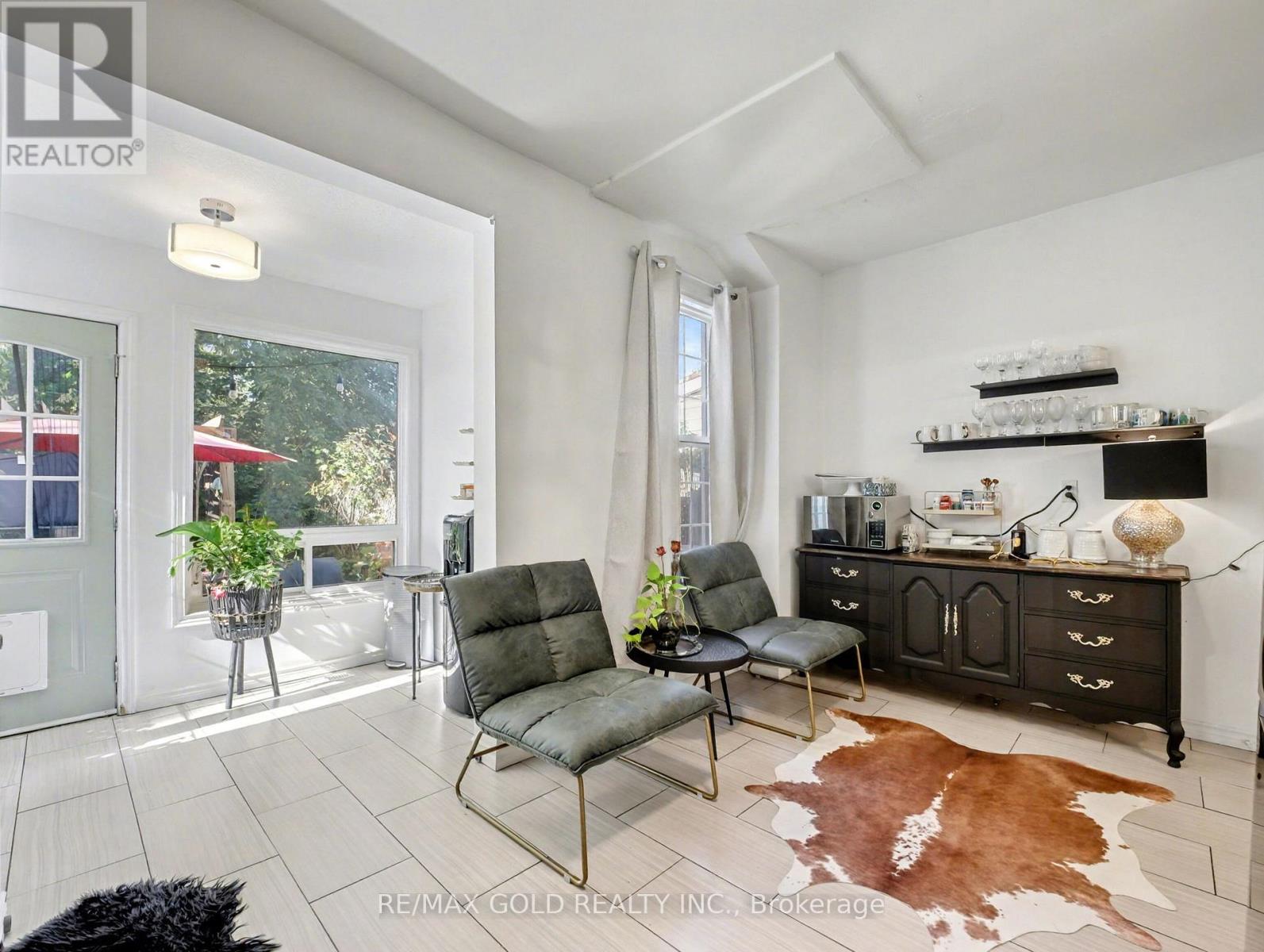 75 Chestnut Avenue, Hamilton, Ontario  L8L 6K8 - Photo 11 - X12490036