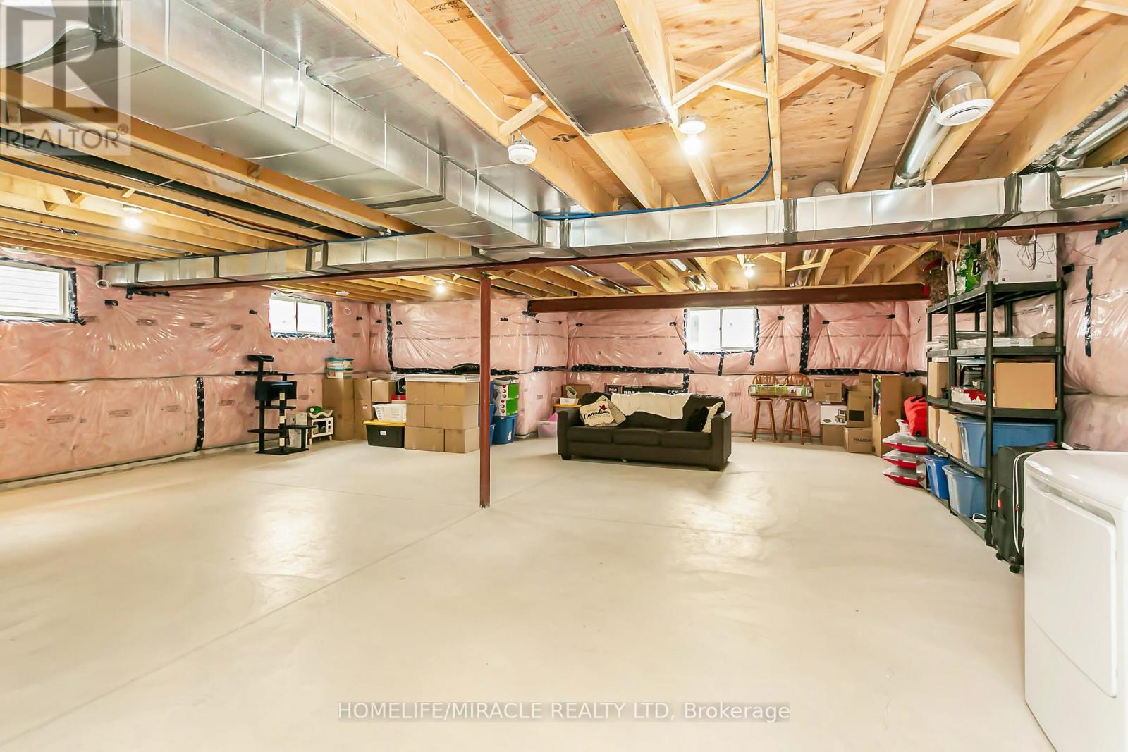 15 Tucker Street, Thorold (Hurricane/merrittville), Ontario  L2V 0G3 - Photo 42 - X12499824