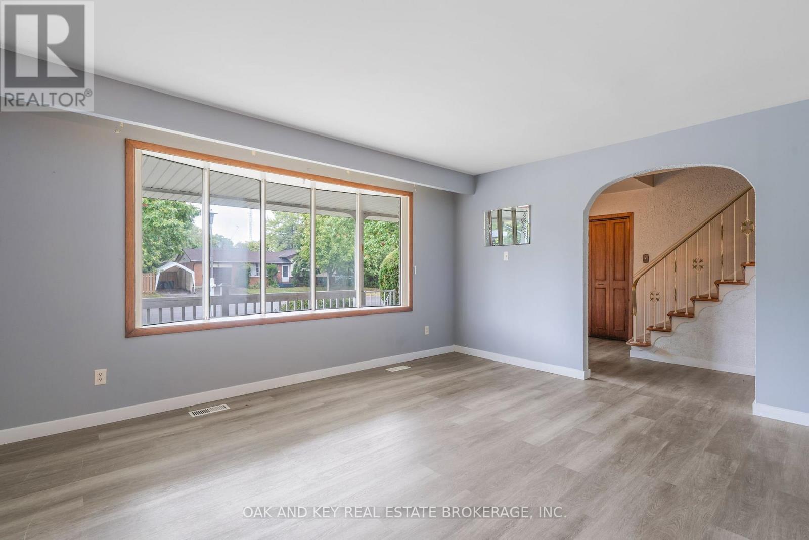 180 Belmont Drive, London South (South O), Ontario  N6J 2E5 - Photo 8 - X12499836