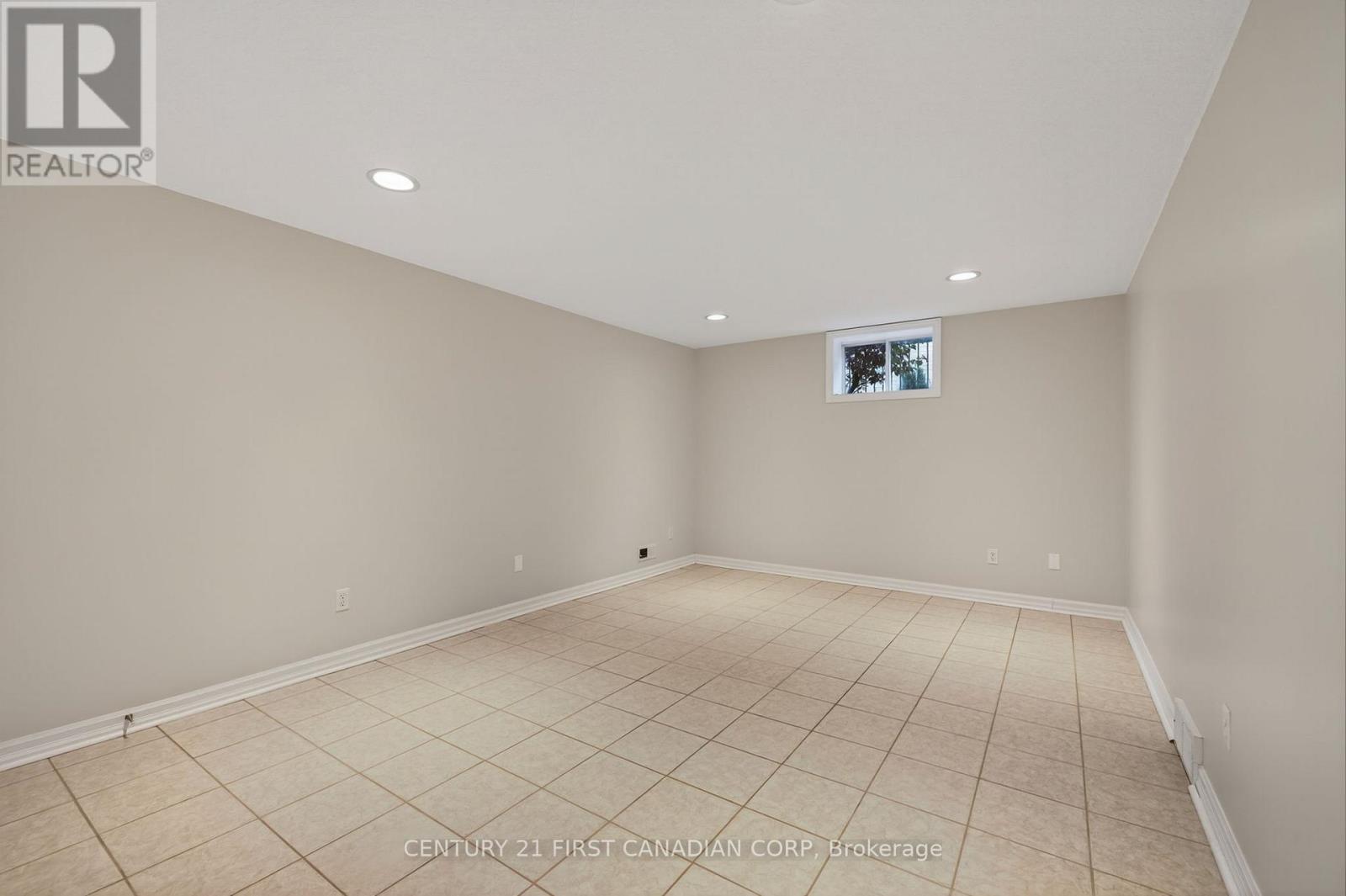 2616 Emerson Street, Strathroy-Caradoc, Ontario  N0L 1W0 - Photo 40 - X12499888