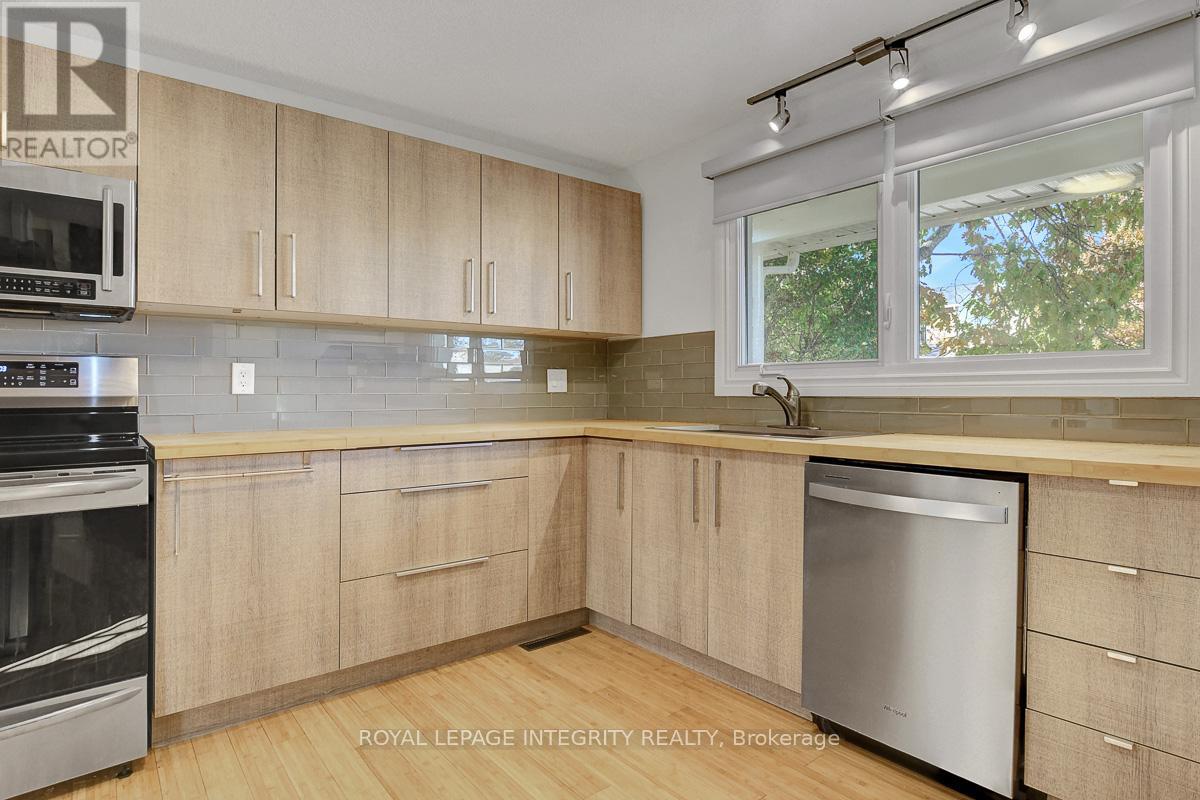 1142 Elmlea Drive, Ottawa, Ontario  K1J 6V9 - Photo 9 - X12499840