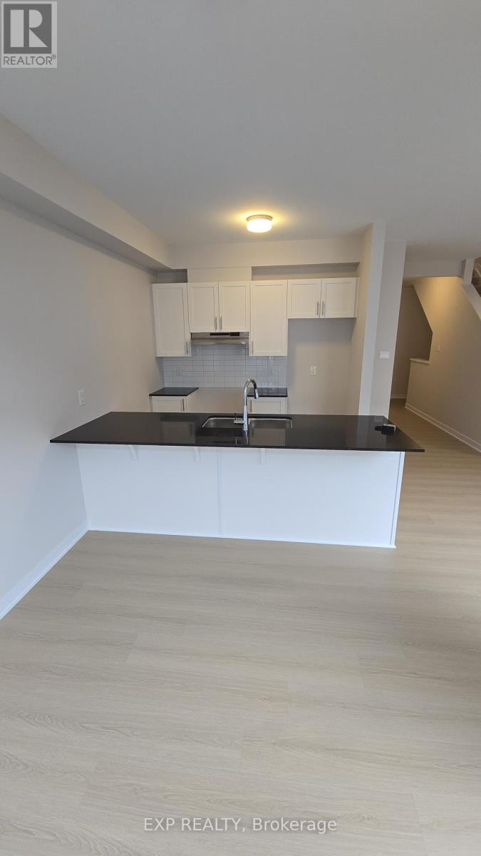 25 Pumice Place, Ottawa, Ontario  K2J 7H4 - Photo 5 - X12499872