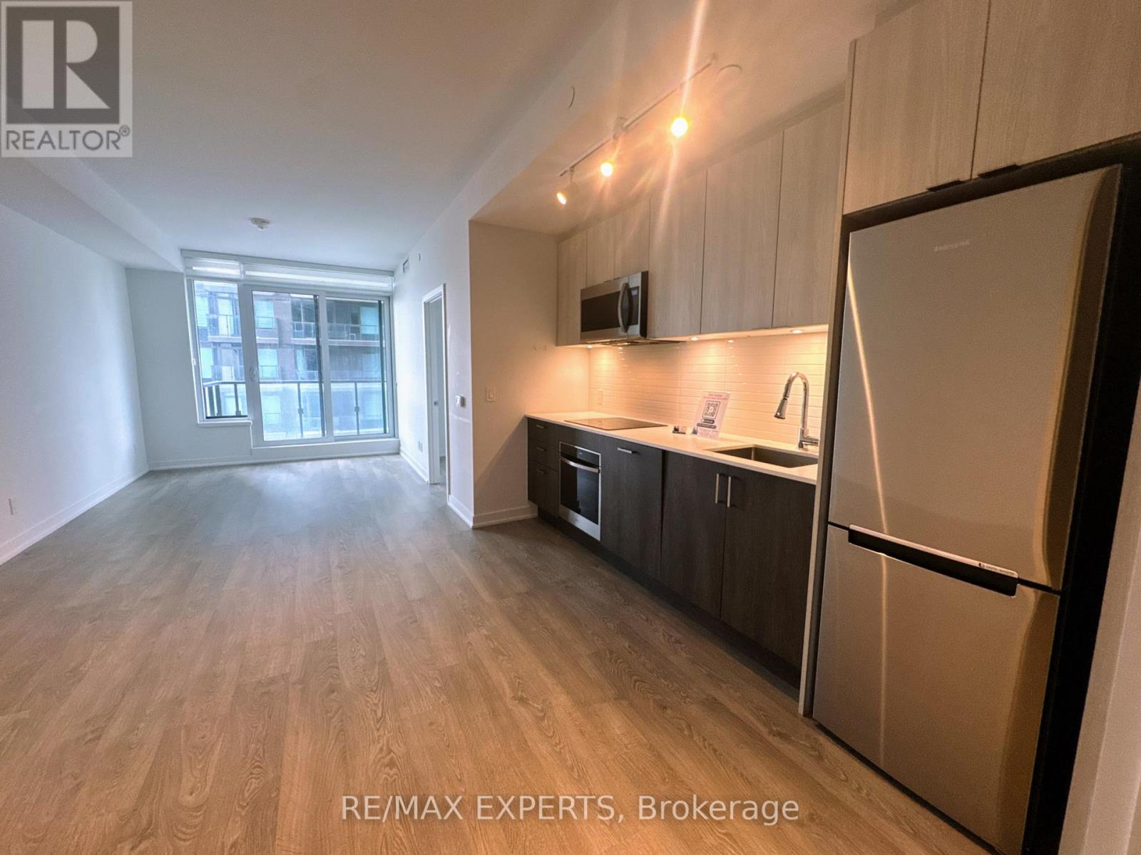 2211 - 1926 Lake Shore Boulevard W, Toronto, Ontario  M6S 1A1 - Photo 7 - W12488198