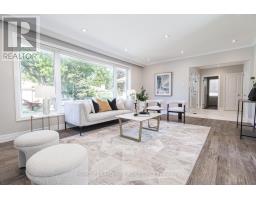 53 HEATHVIEW AVENUE, Toronto, Ontario