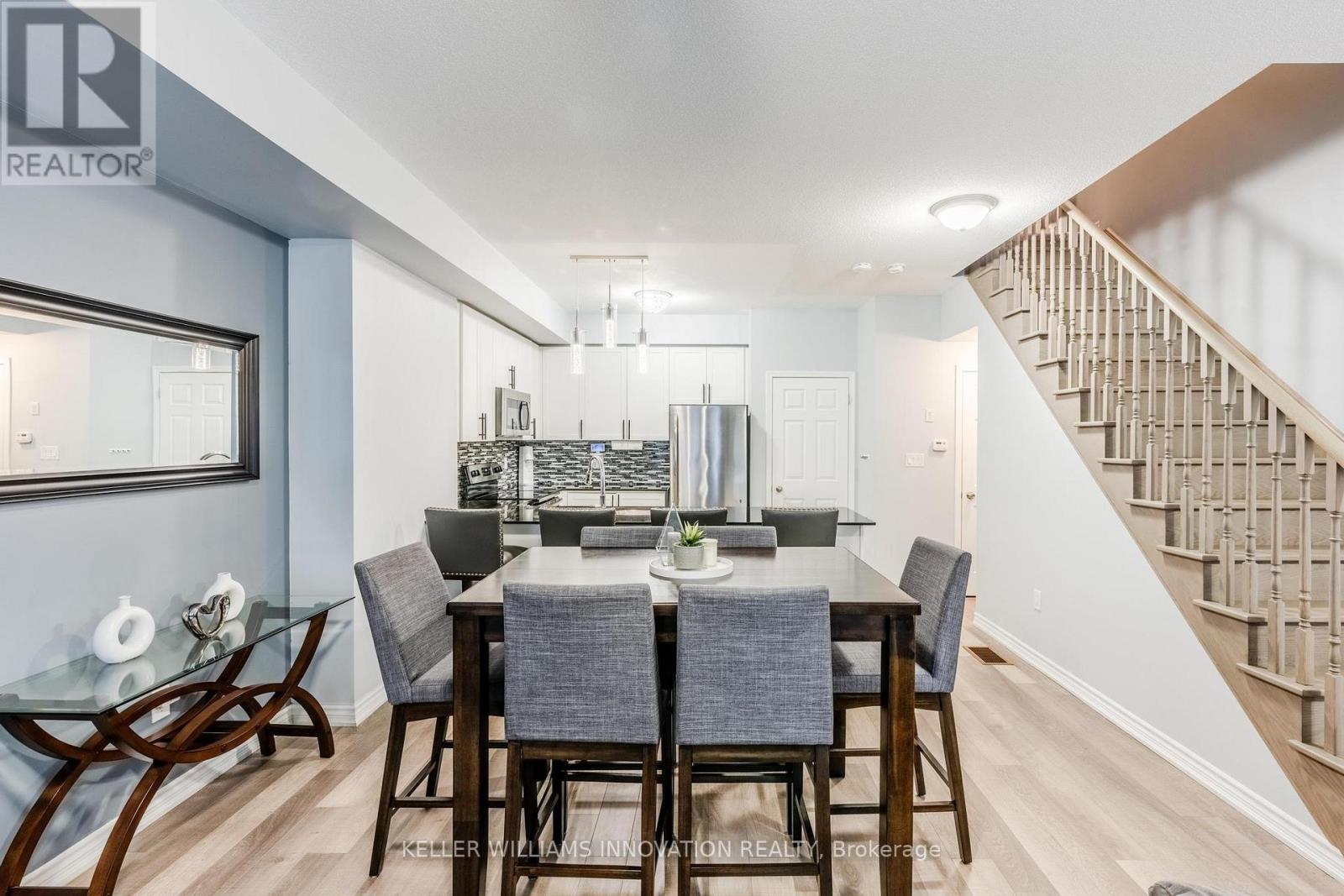 4 Dunsley Way, Whitby, Ontario  L1N 0L5 - Photo 4 - E12499852