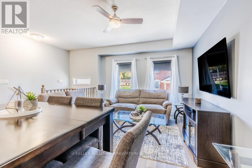 4 Dunsley Way, Whitby, Ontario  L1N 0L5 - Photo 8 - E12499852