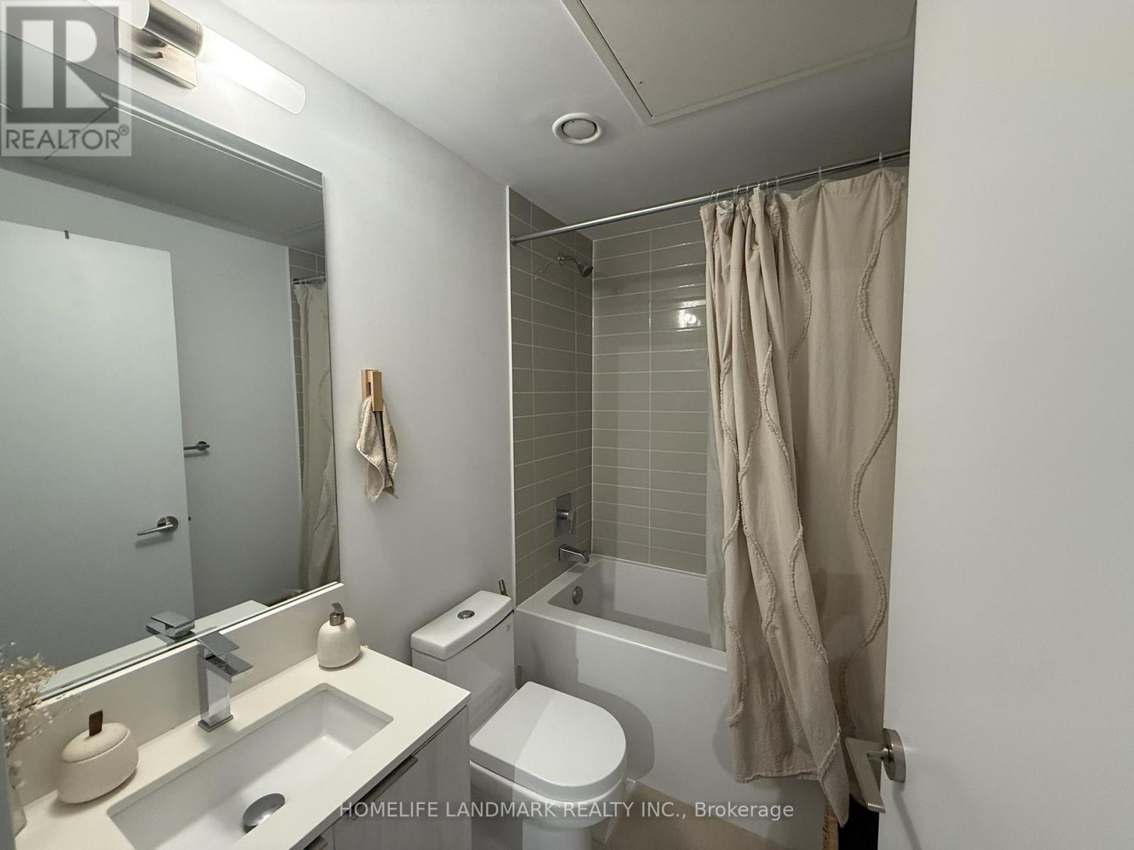2708 - 181 Dundas Street E, Toronto, Ontario  M5A 0N5 - Photo 11 - C12472035