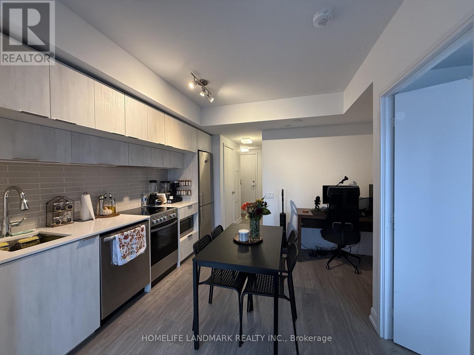 2708 - 181 Dundas Street E, Toronto, Ontario  M5A 0N5 - Photo 7 - C12472035