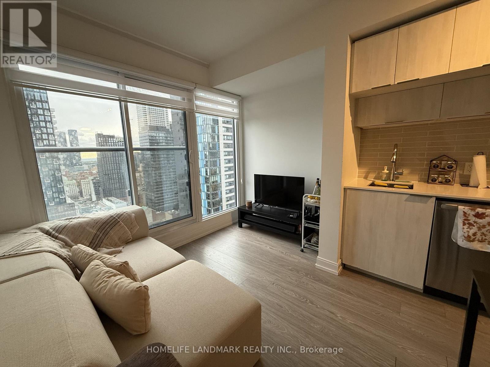 2708 - 181 Dundas Street E, Toronto, Ontario  M5A 0N5 - Photo 8 - C12472035