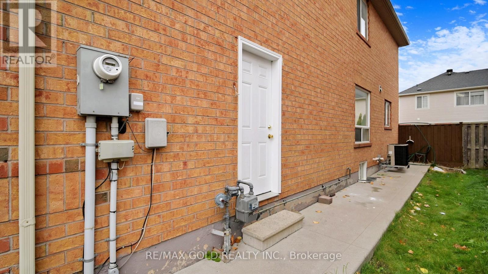 7 Chudleigh Avenue, Brampton (Credit Valley), Ontario  L6X 0N1 - Photo 45 - W12499090