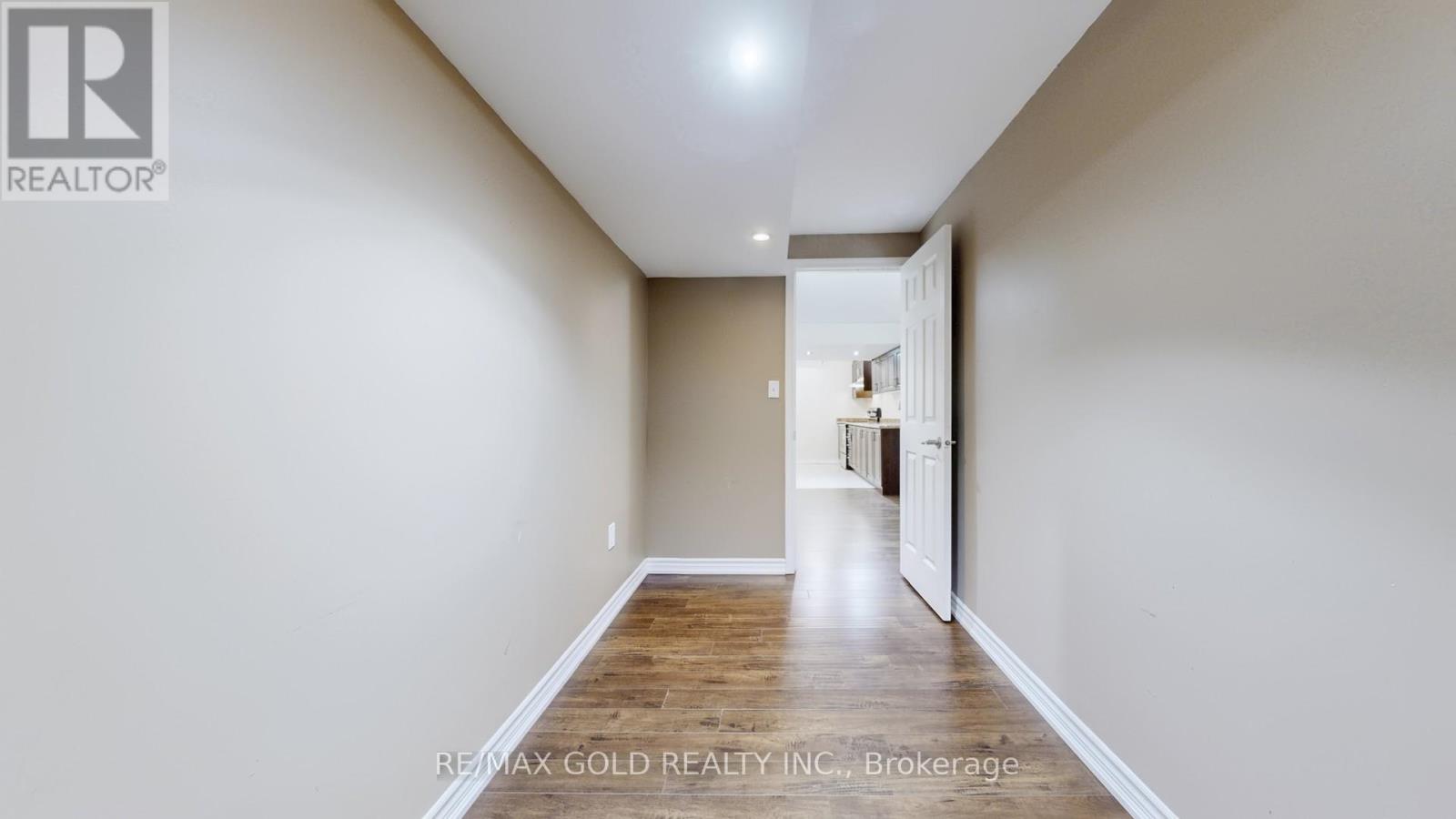 7 Chudleigh Avenue, Brampton (Credit Valley), Ontario  L6X 0N1 - Photo 33 - W12499090