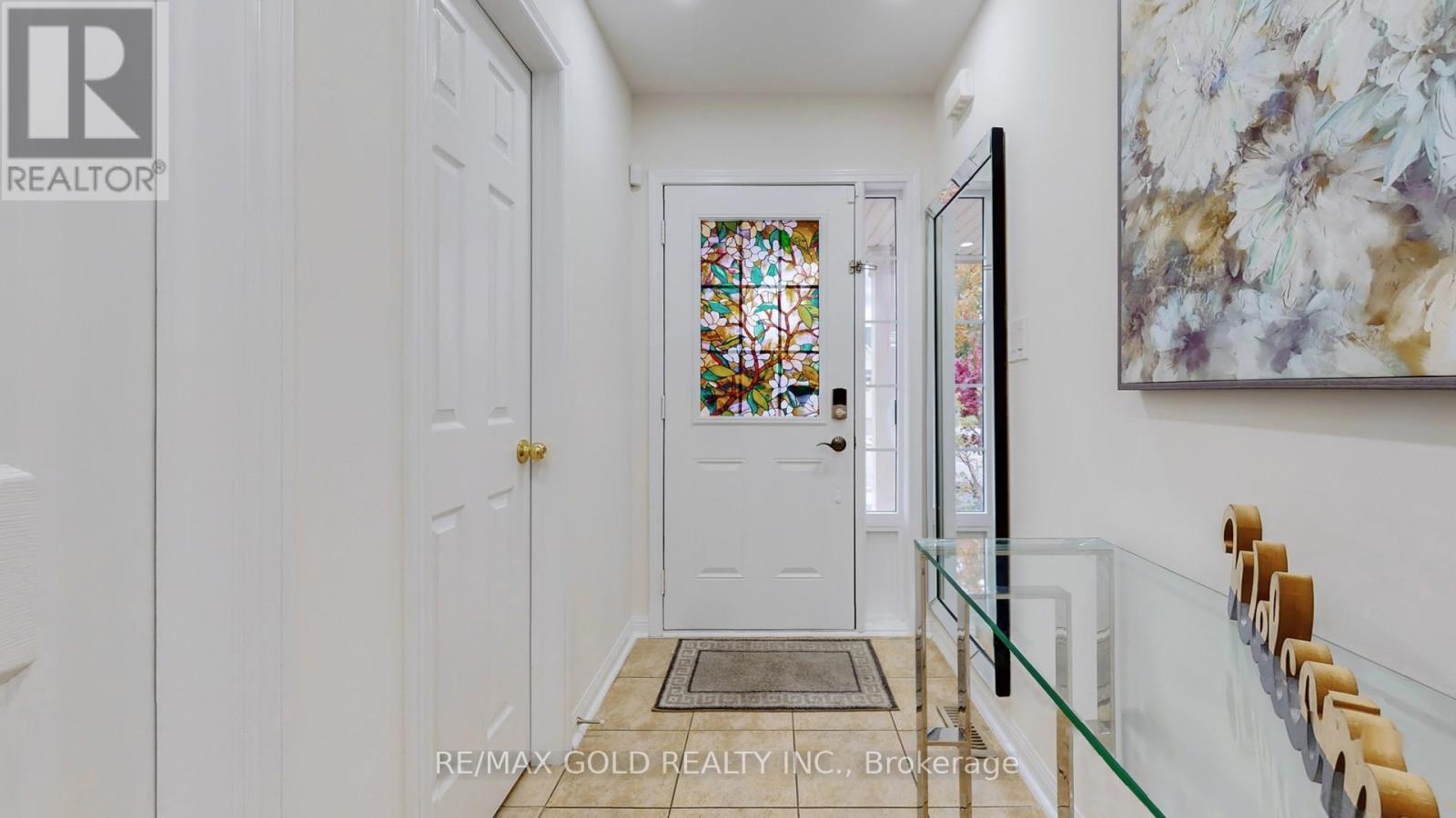 7 Chudleigh Avenue, Brampton (Credit Valley), Ontario  L6X 0N1 - Photo 3 - W12499090