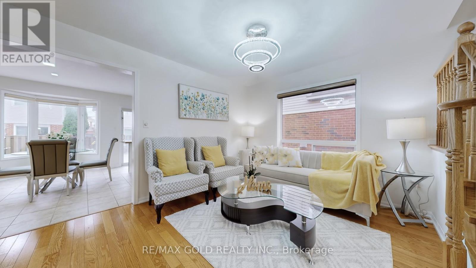 7 Chudleigh Avenue, Brampton (Credit Valley), Ontario  L6X 0N1 - Photo 4 - W12499090