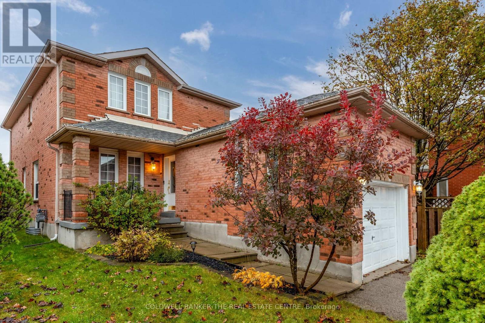 136 VIOLET STREET, Barrie, Ontario