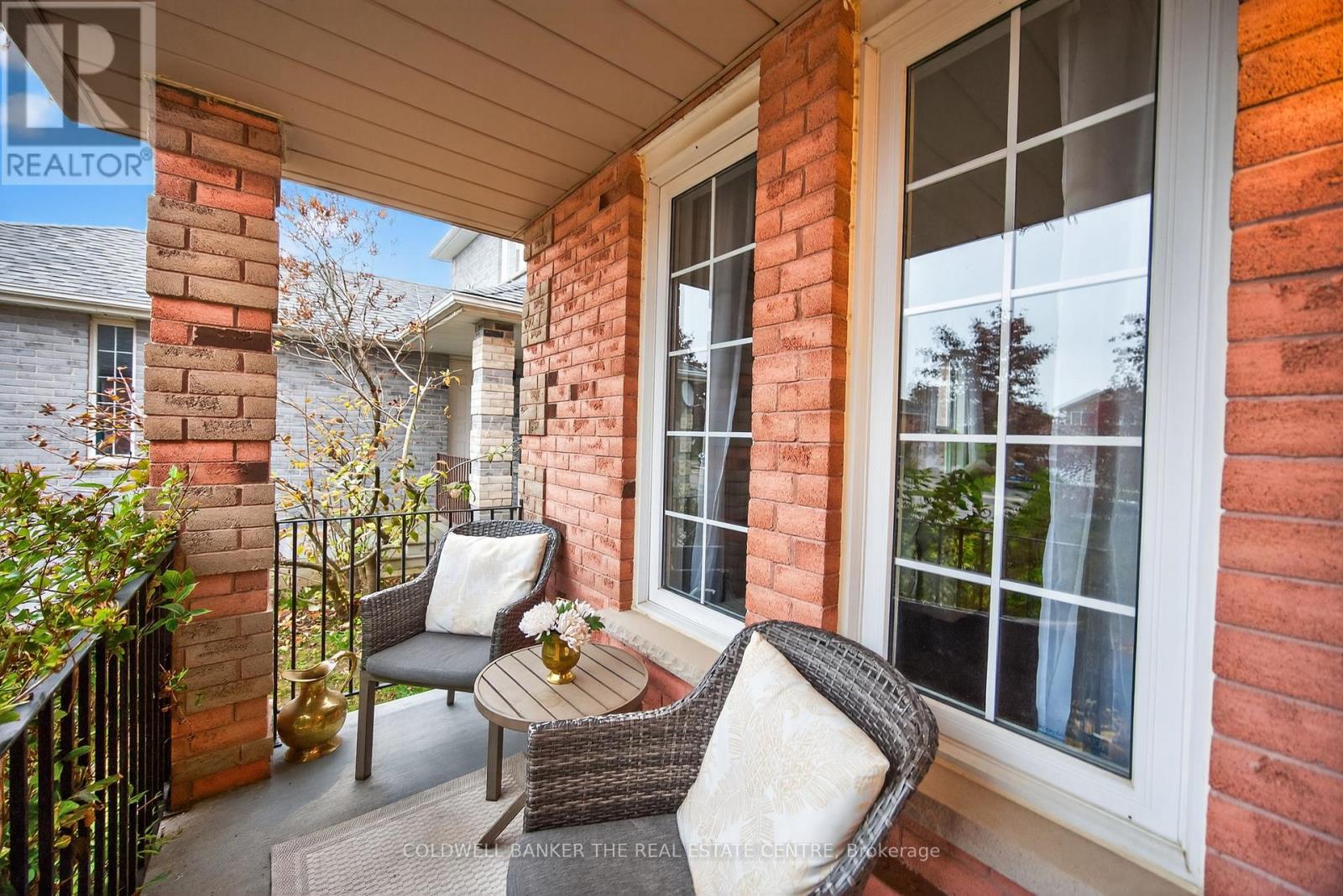 136 Violet Street, Barrie, Ontario  L4N 9M7 - Photo 2 - S12499838