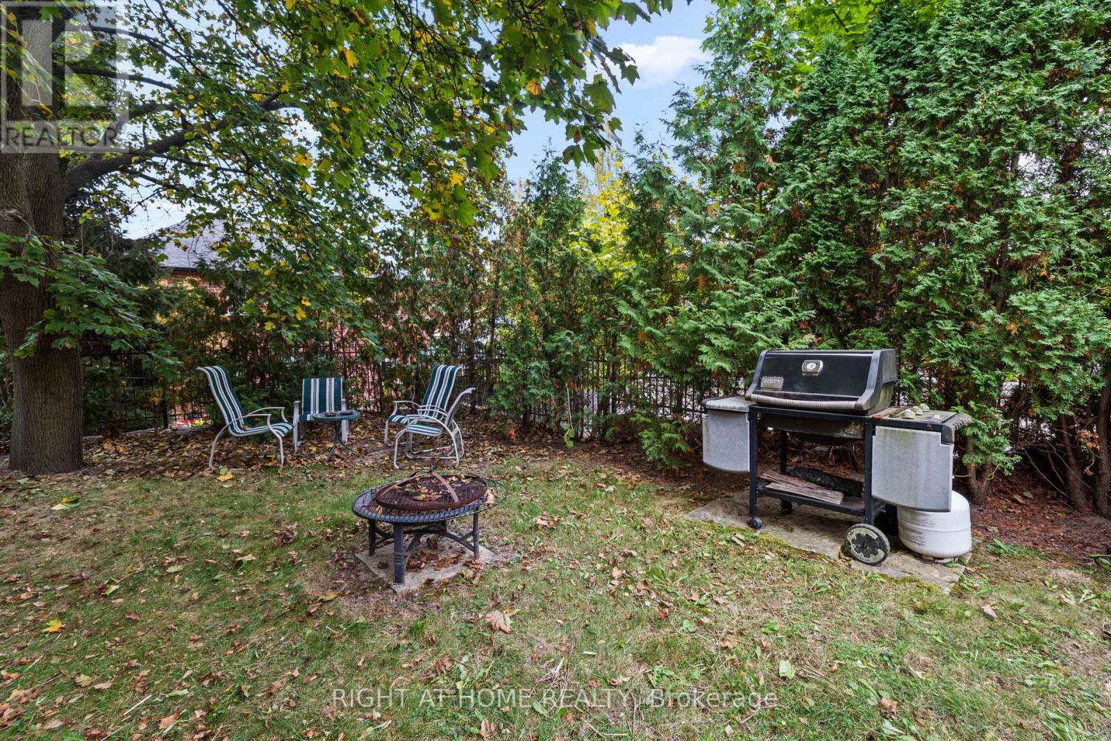 299 Plains Road W, Burlington, Ontario  L7T 1G1 - Photo 36 - W12499884