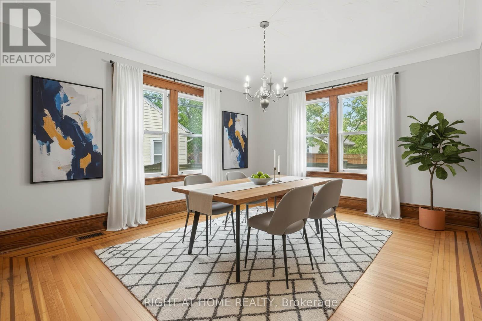 299 Plains Road W, Burlington, Ontario  L7T 1G1 - Photo 8 - W12499884