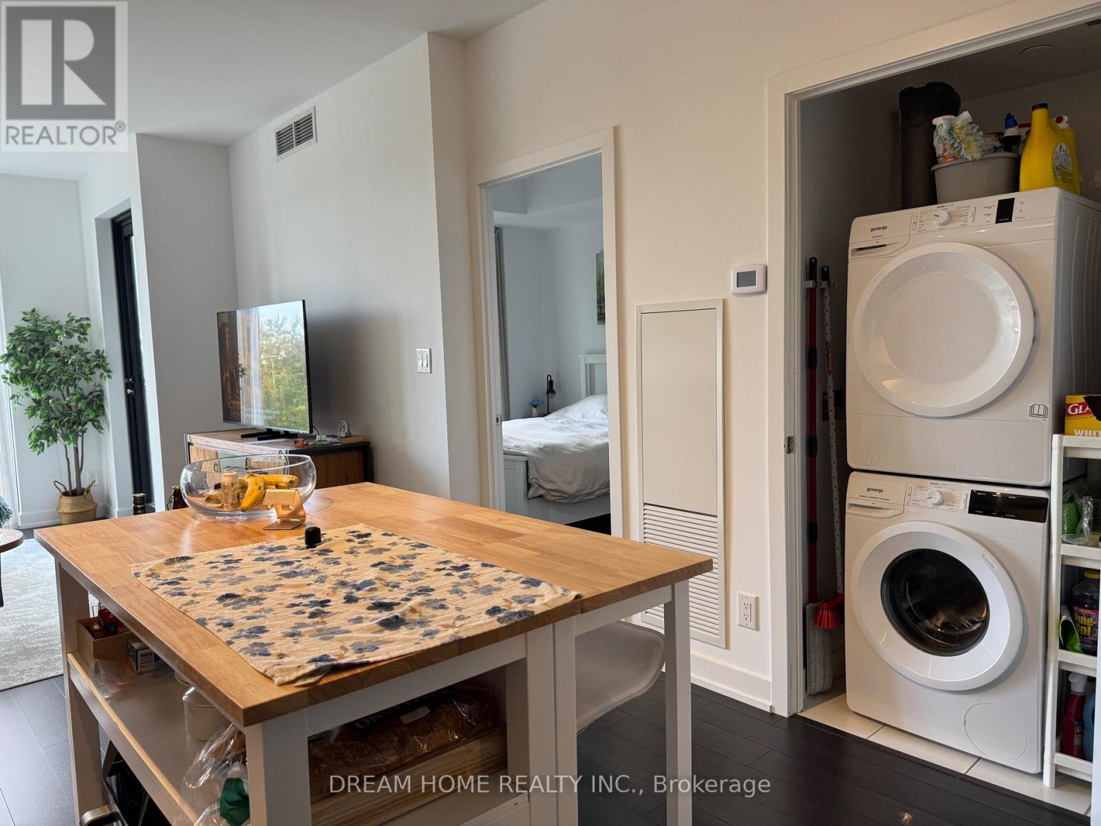 627 - 2799 Kingston Road, Toronto, Ontario  M1M 1N1 - Photo 4 - E12459174