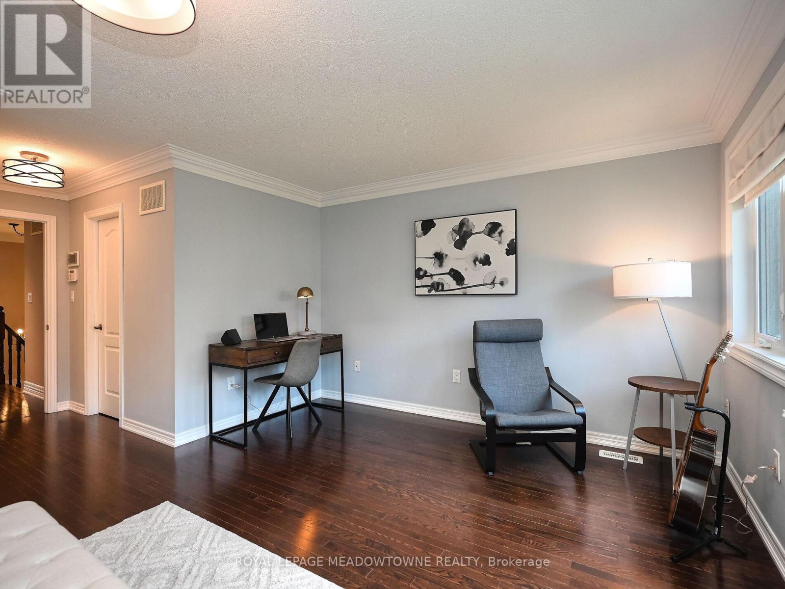 2378 Wasaga Drive, Oakville, Ontario  L6H 0B7 - Photo 30 - W12497386