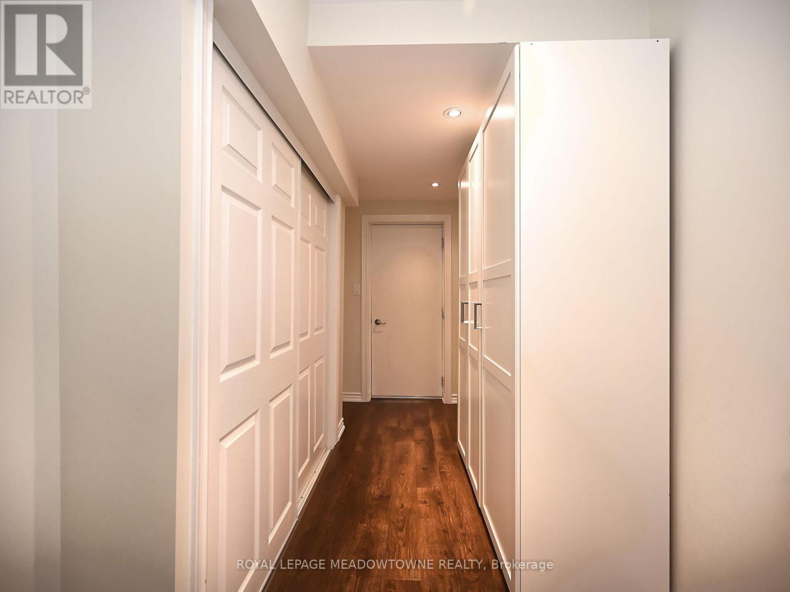 2378 Wasaga Drive, Oakville, Ontario  L6H 0B7 - Photo 48 - W12497386