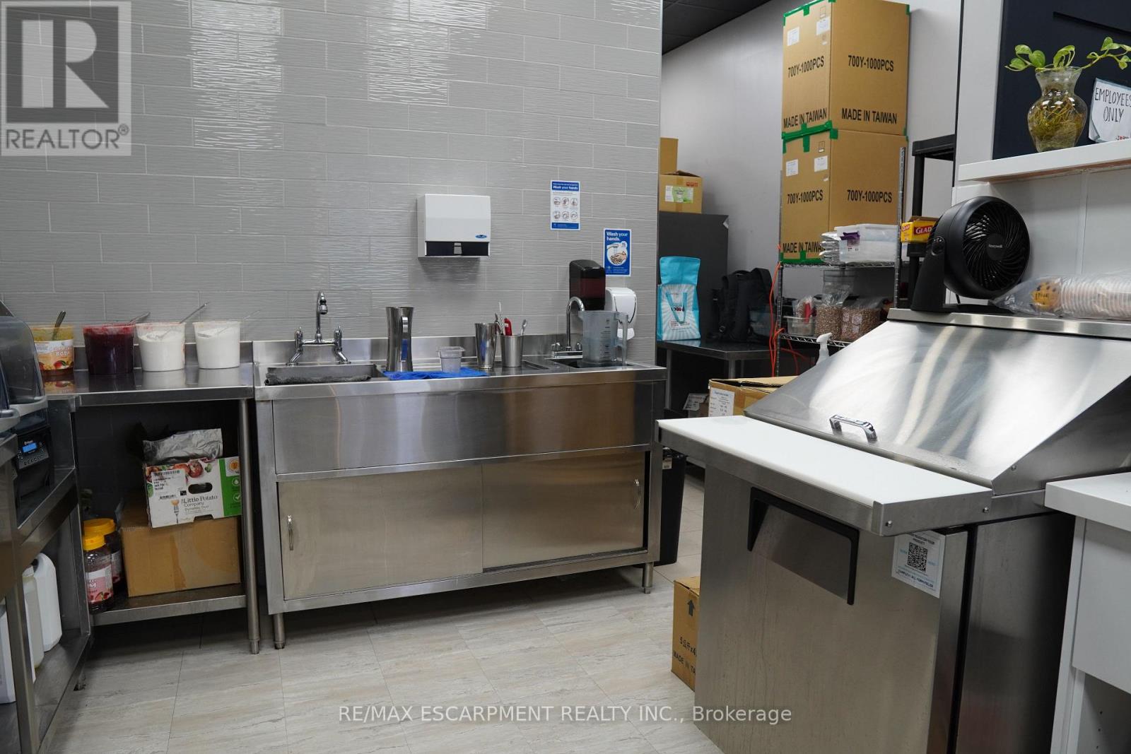 94 Bridgeport Road, Waterloo, Ontario  N2J 2J9 - Photo 11 - X12499844