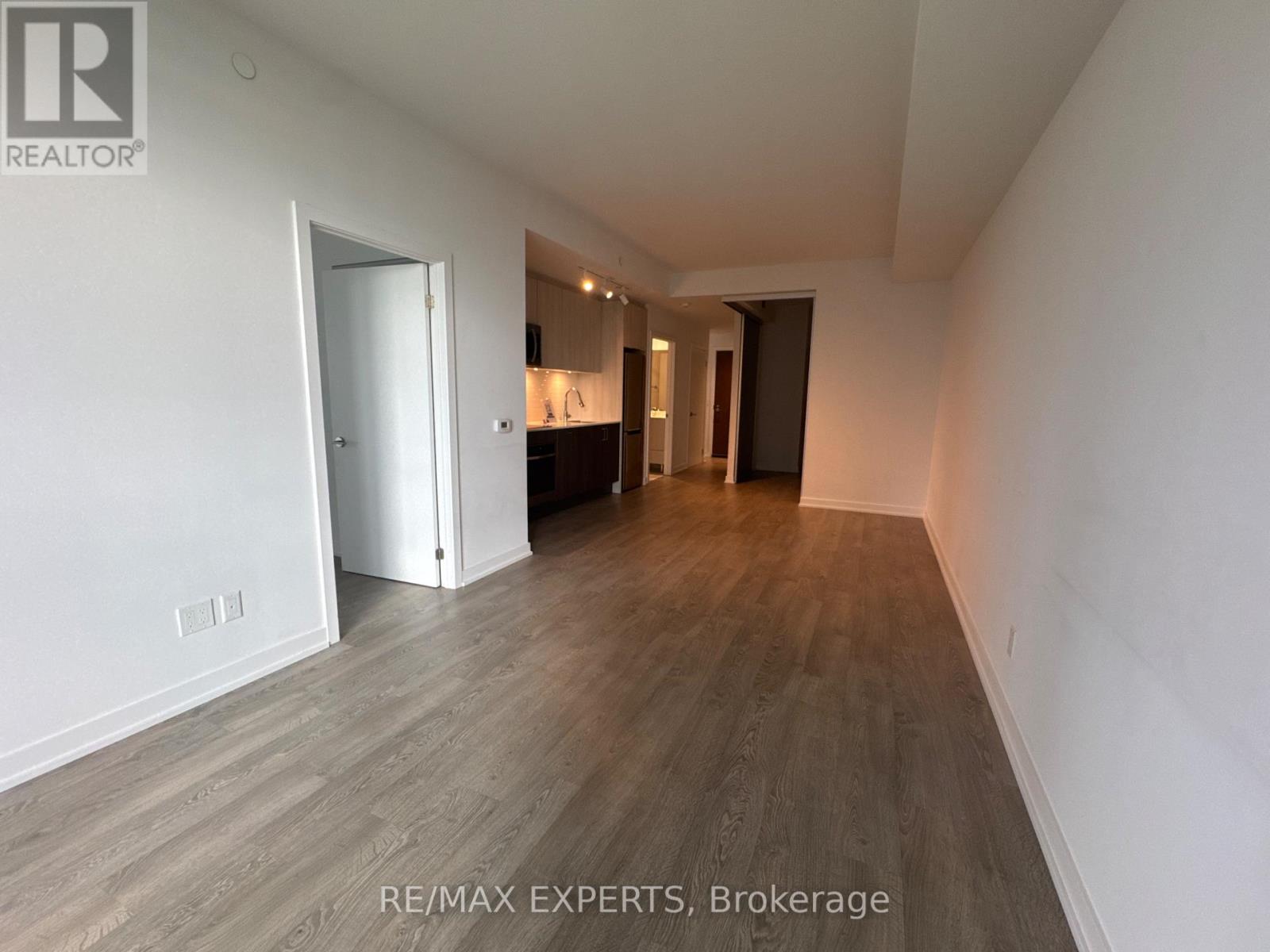 2211 - 1926 Lake Shore Boulevard W, Toronto, Ontario  M6S 1A1 - Photo 11 - W12488198