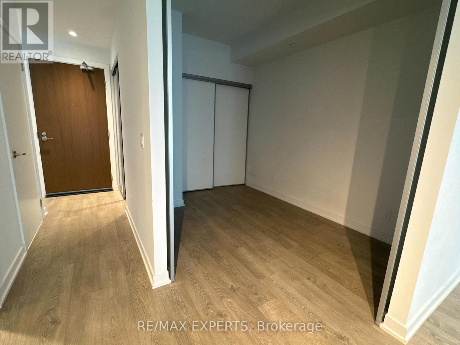 2211 - 1926 Lake Shore Boulevard W, Toronto, Ontario  M6S 1A1 - Photo 27 - W12488198