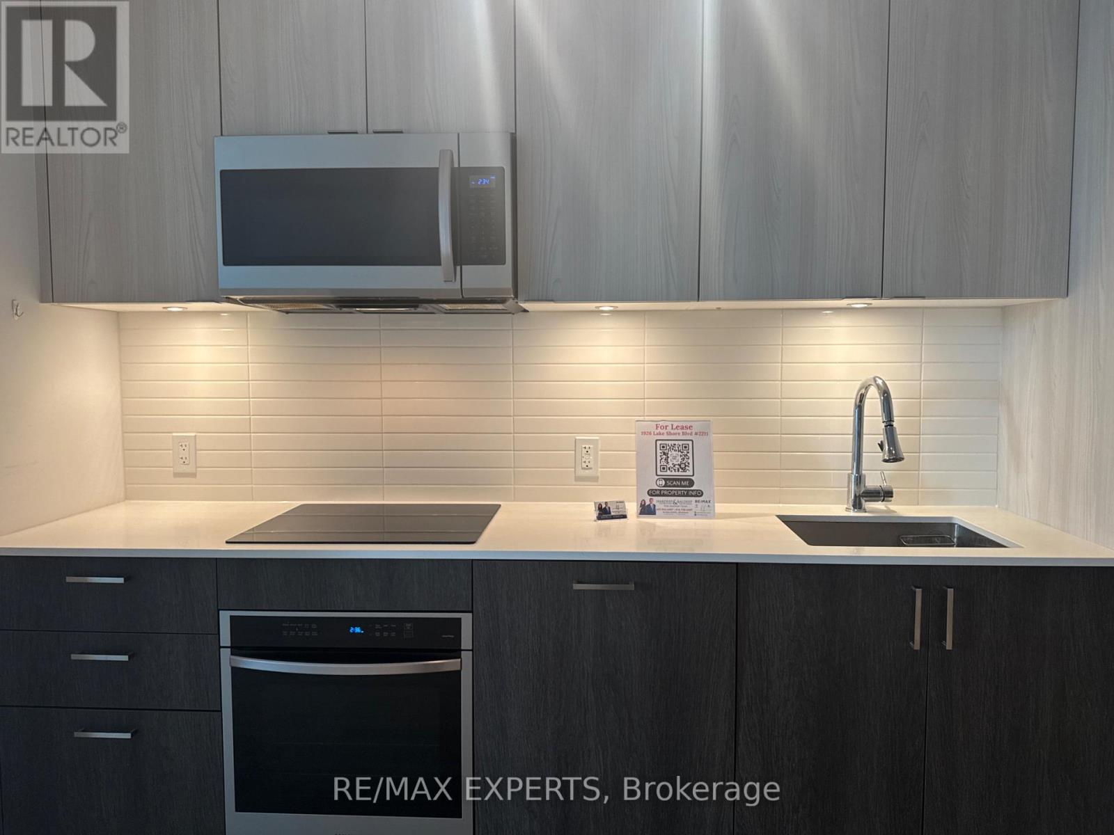 2211 - 1926 Lake Shore Boulevard W, Toronto, Ontario  M6S 1A1 - Photo 19 - W12488198