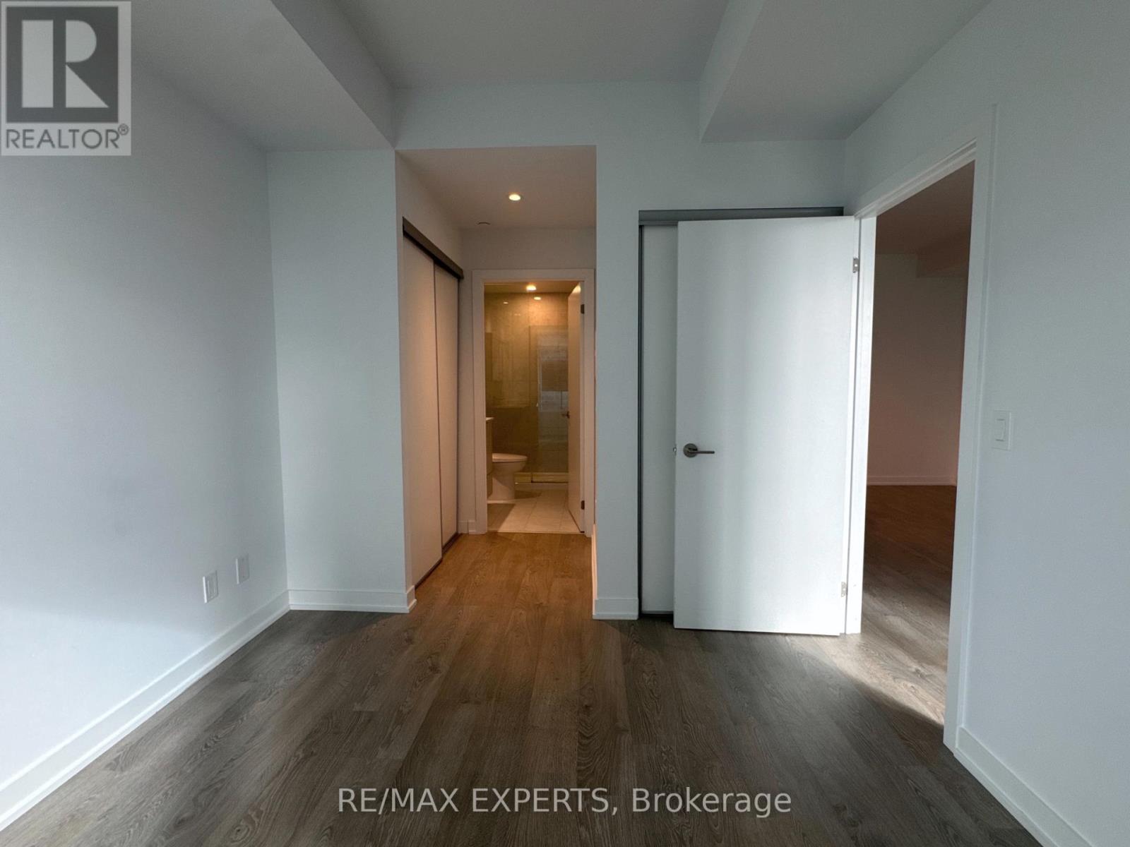 2211 - 1926 Lake Shore Boulevard W, Toronto, Ontario  M6S 1A1 - Photo 23 - W12488198