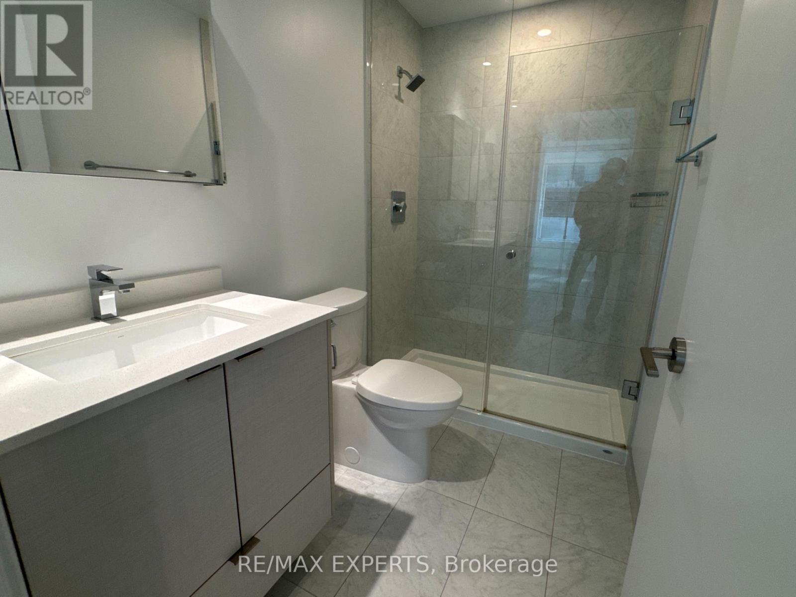 2211 - 1926 Lake Shore Boulevard W, Toronto, Ontario  M6S 1A1 - Photo 25 - W12488198