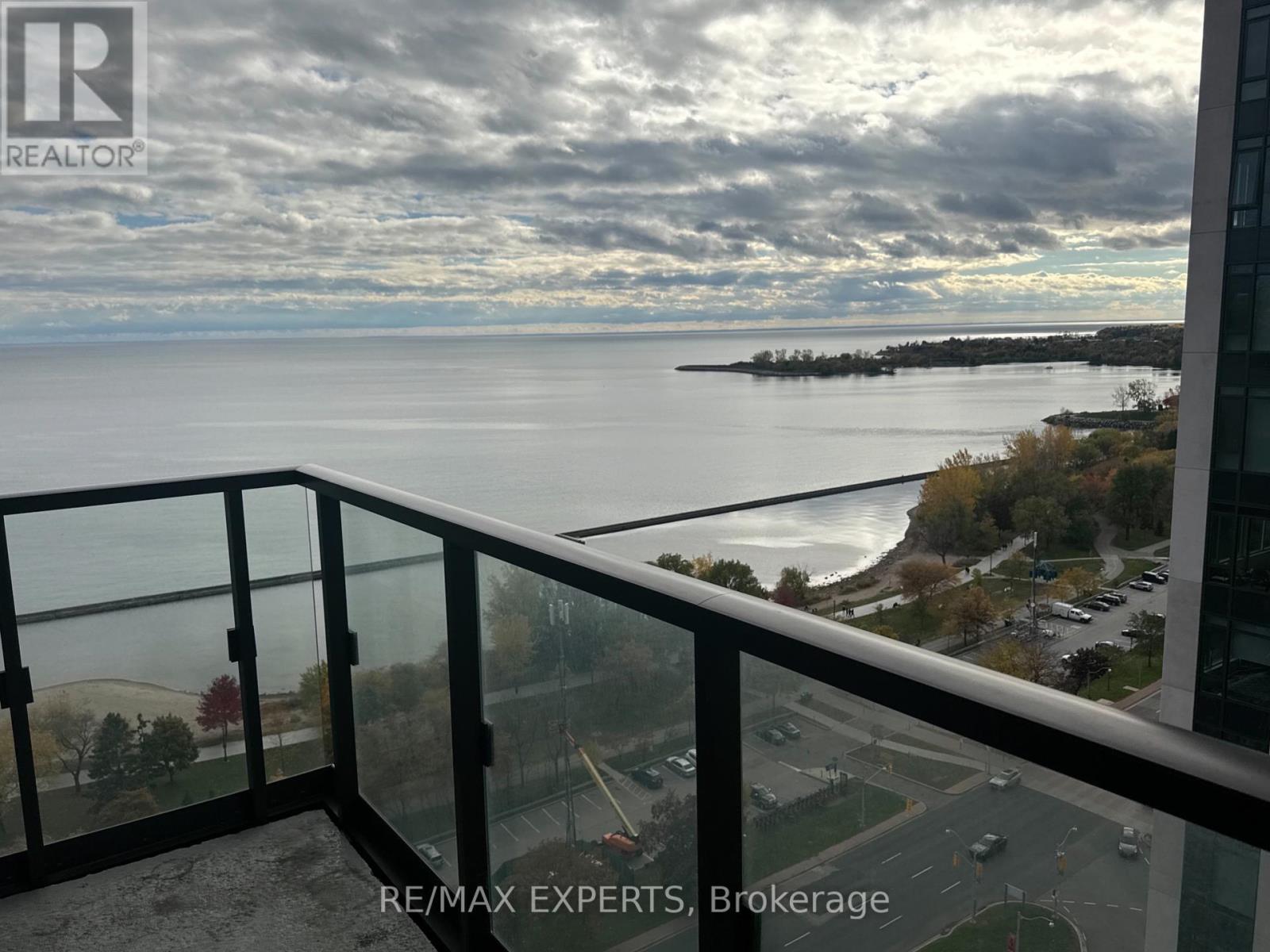 2211 - 1926 Lake Shore Boulevard W, Toronto, Ontario  M6S 1A1 - Photo 36 - W12488198