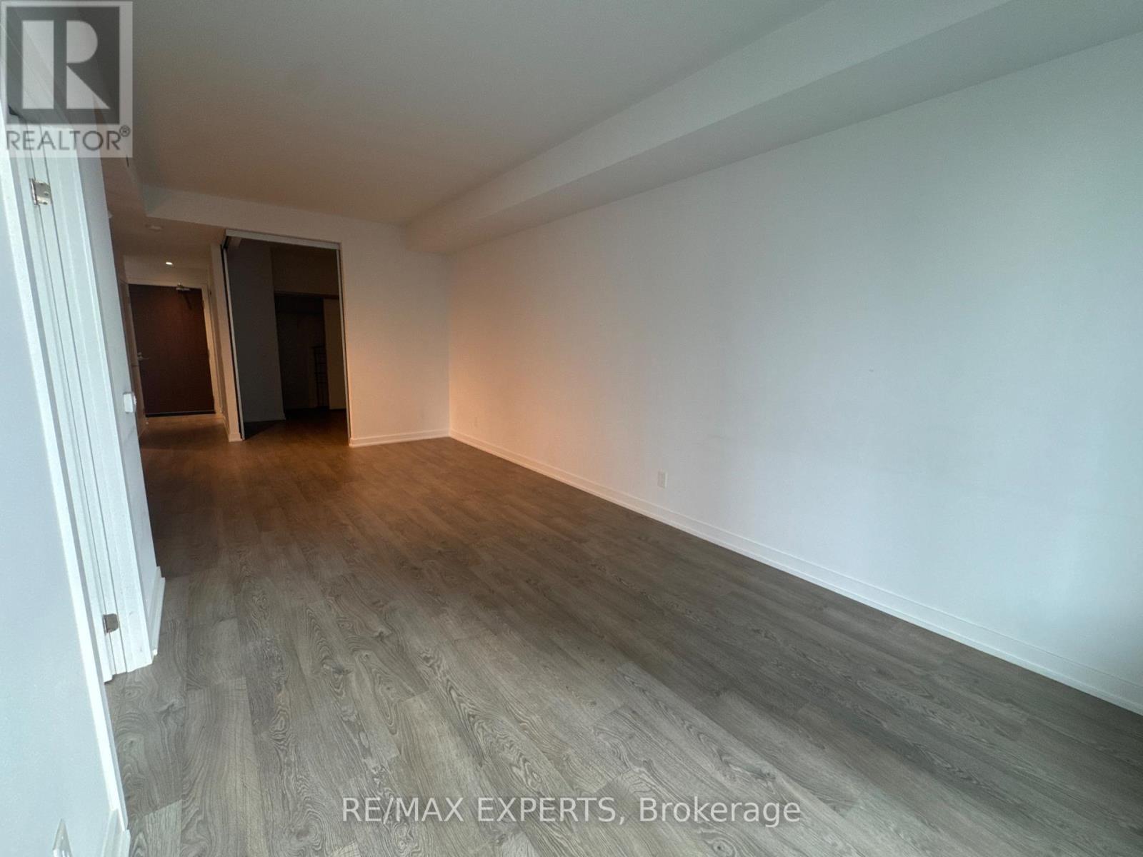 2211 - 1926 Lake Shore Boulevard W, Toronto, Ontario  M6S 1A1 - Photo 12 - W12488198