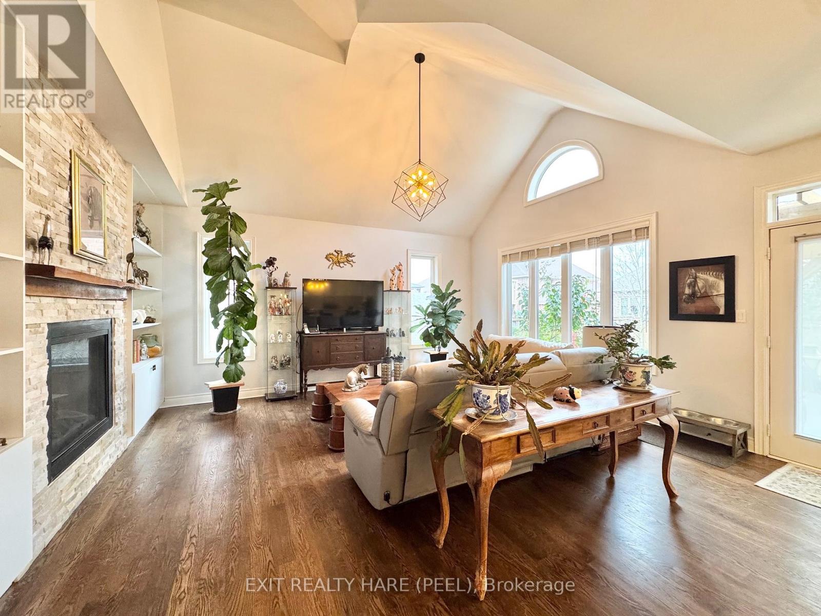 17 Anderson Avenue, Mono, Ontario  L9W 6W6 - Photo 12 - X12460070