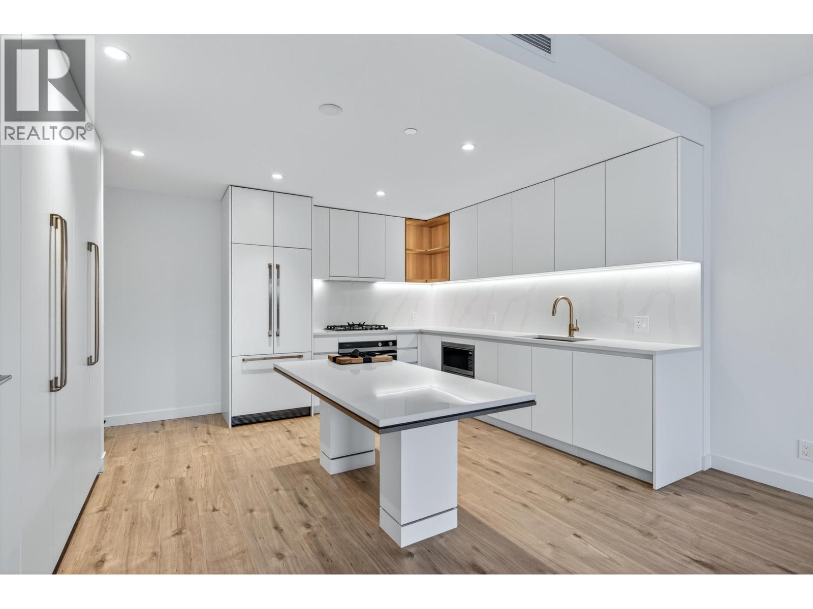 2101 720 Farrow Street, Coquitlam, British Columbia  V3J 3S5 - Photo 13 - R3063835