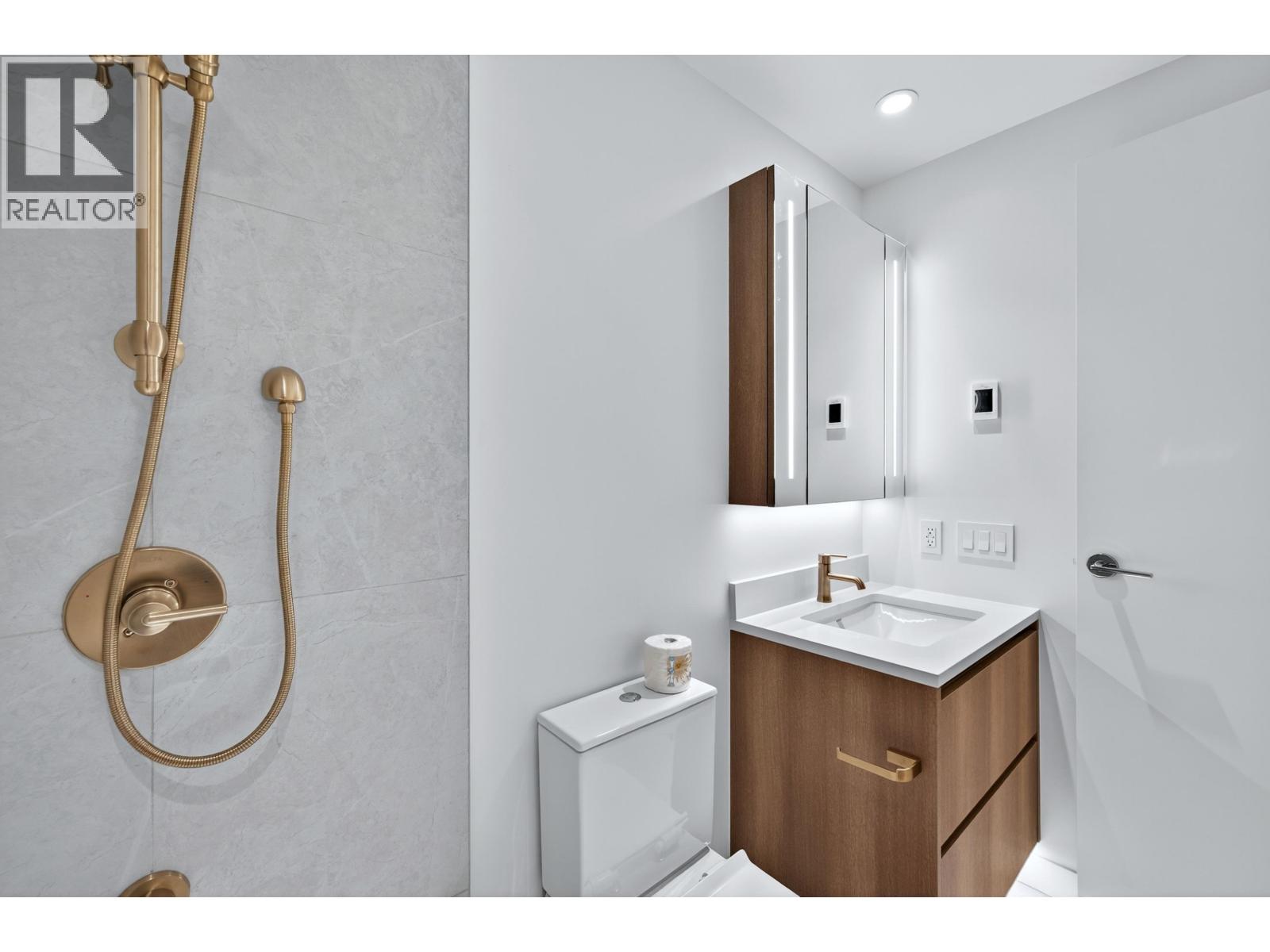 2101 720 Farrow Street, Coquitlam, British Columbia  V3J 3S5 - Photo 34 - R3063835