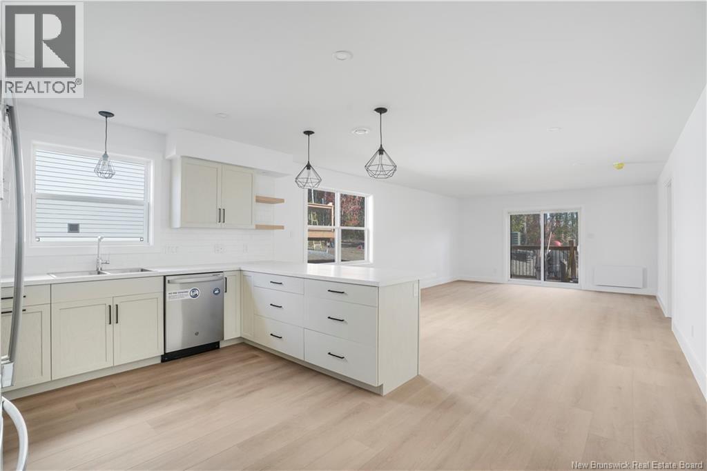 6 Terry Fox Drive, Oromocto, New Brunswick  E2V 0P6 - Photo 4 - NB127680