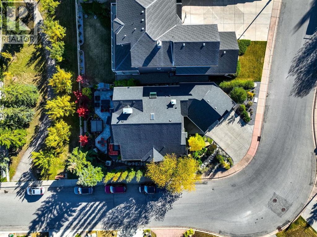 50 Signature Heights Sw, Calgary, Alberta  T3H 3C1 - Photo 4 - A2264415