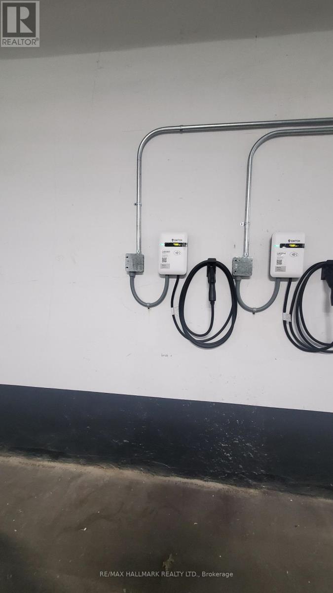 808 - 2485 Eglinton Avenue W, Mississauga, Ontario  L5M 2T1 - Photo 2 - W12459277