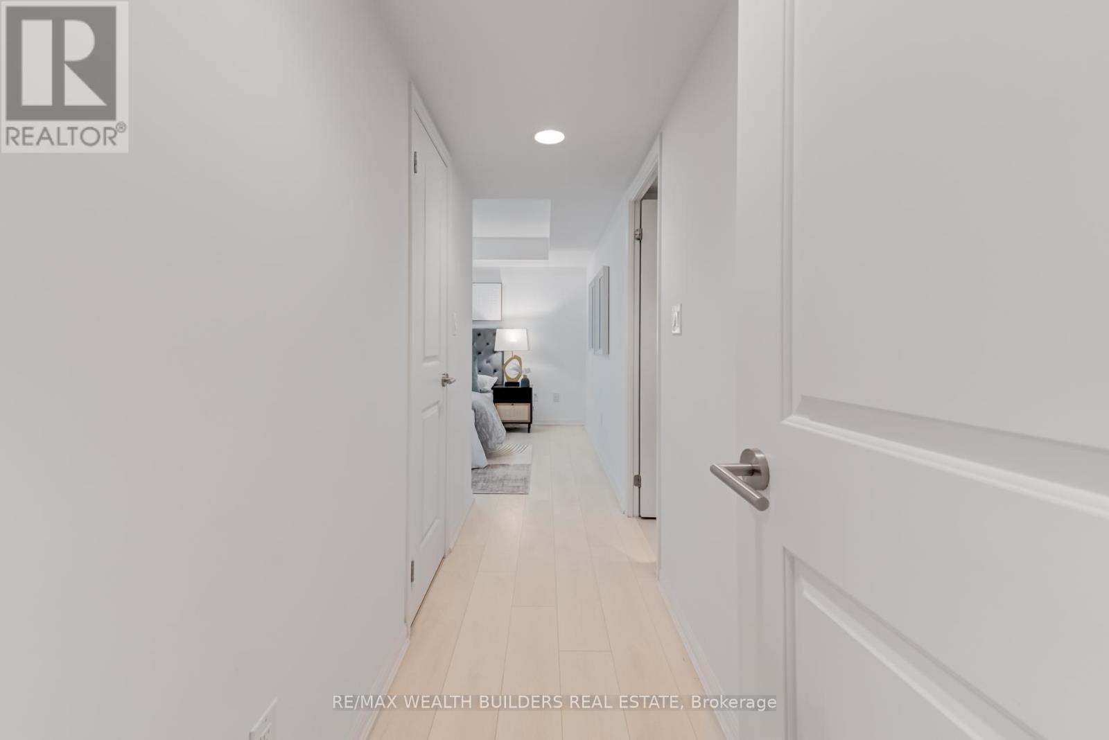 2322 - 400 Adelaide Street E, Toronto (Moss Park), Ontario  M5A 4S3 - Photo 12 - C12499898