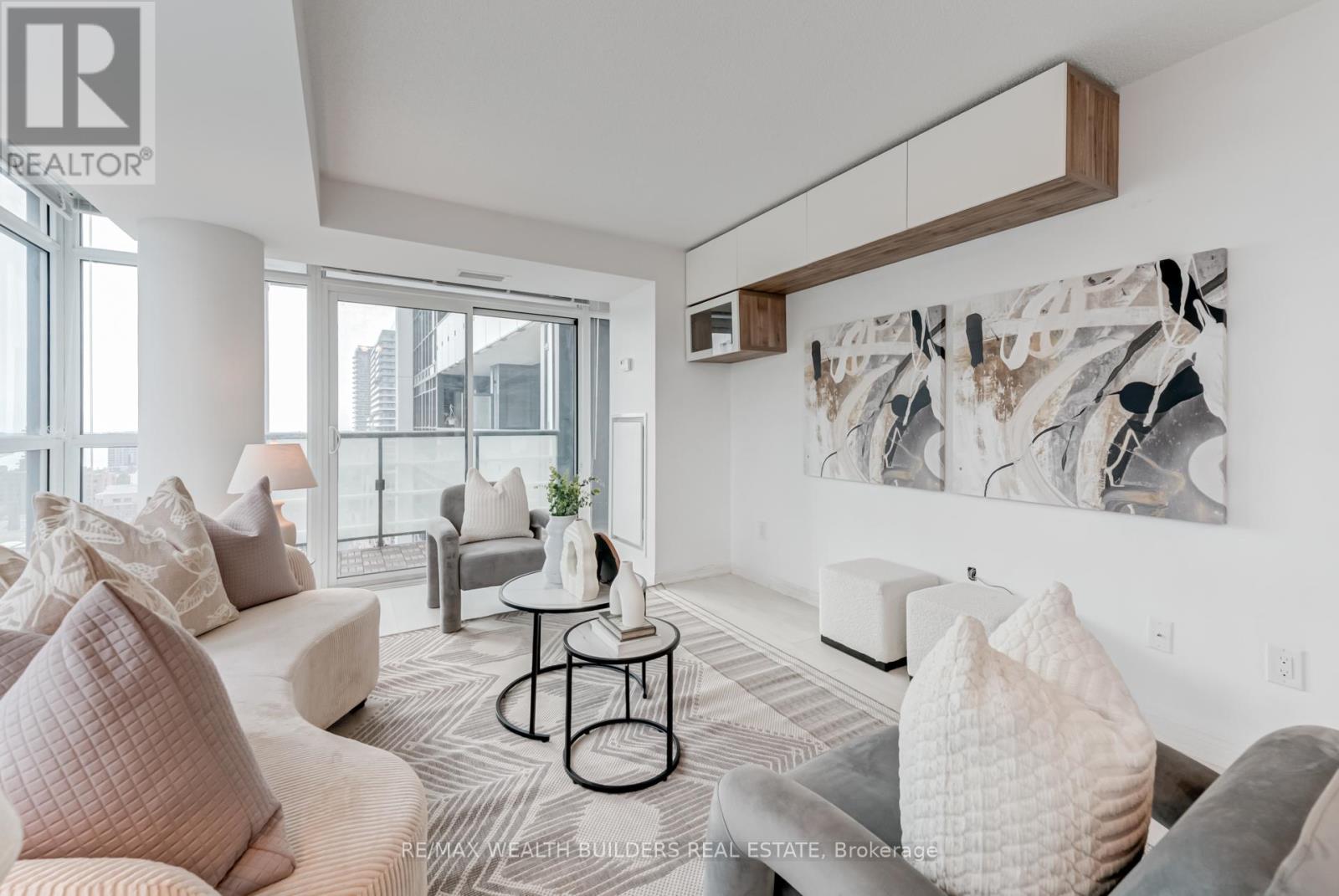 2322 - 400 Adelaide Street E, Toronto (Moss Park), Ontario  M5A 4S3 - Photo 4 - C12499898