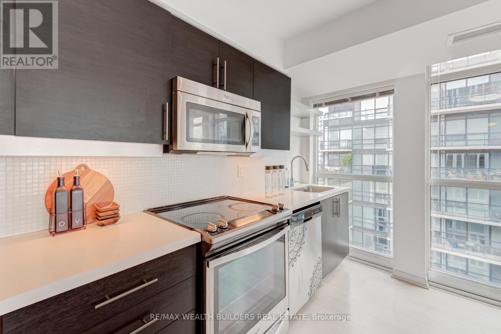 2322 - 400 Adelaide Street E, Toronto (Moss Park), Ontario  M5A 4S3 - Photo 9 - C12499898