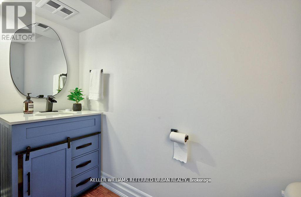 209 - 160 Baldwin Street, Toronto (Kensington-Chinatown), Ontario  M5T 3K7 - Photo 7 - C12499912