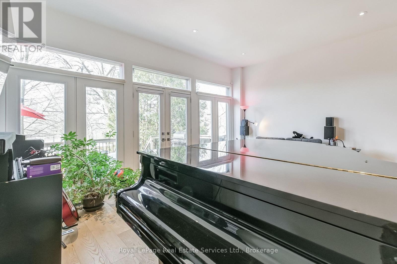 176 Leyton Avenue, Toronto, Ontario  M1L 3V6 - Photo 16 - E12499940