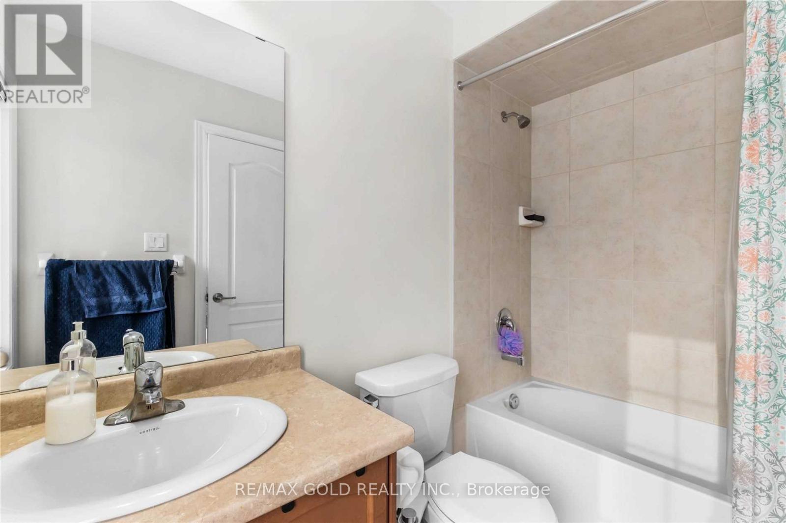 Upper - 23 Action Drive, Brampton, Ontario  L7A 5A8 - Photo 11 - W12499906