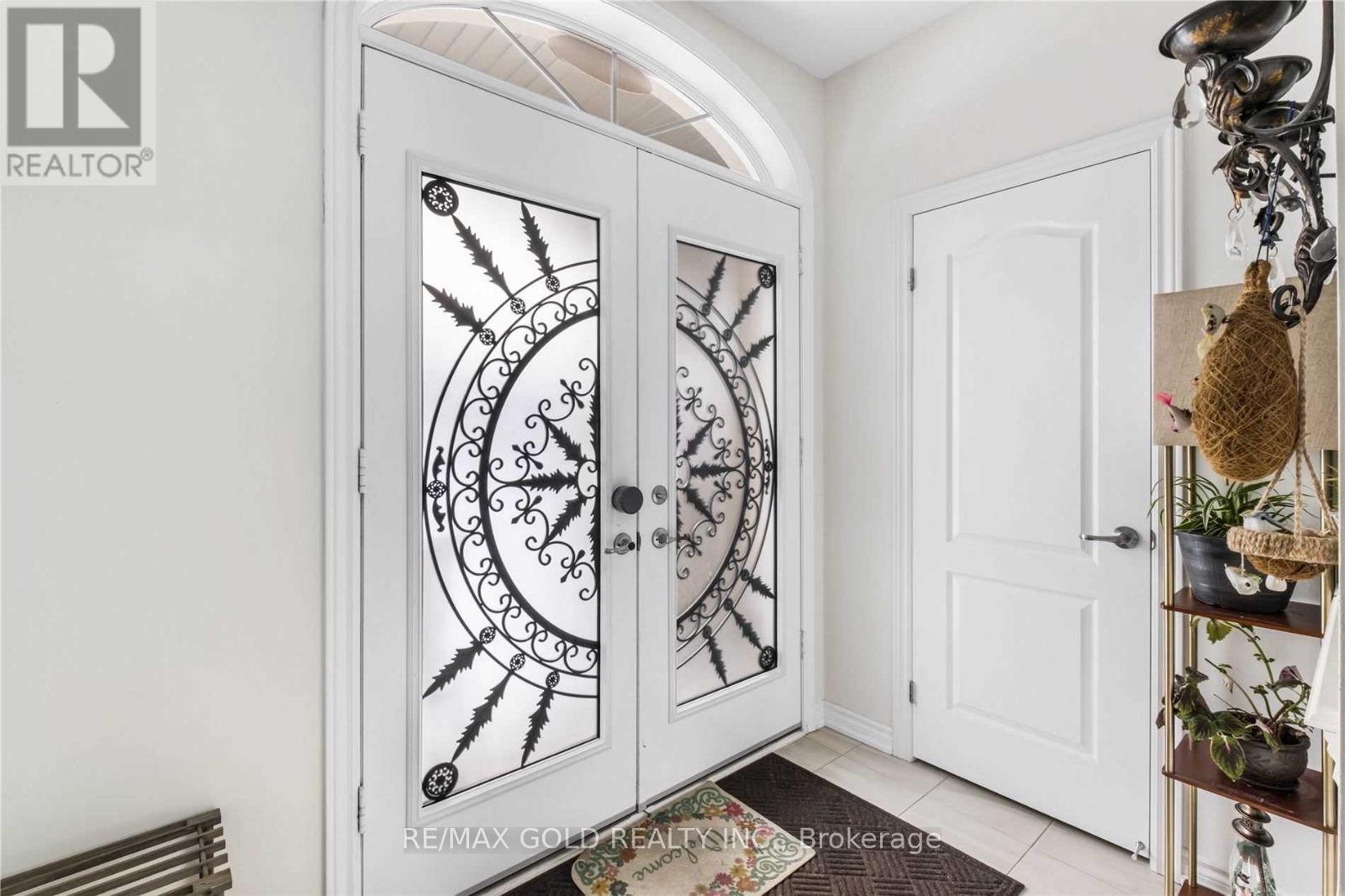 Upper - 23 Action Drive, Brampton, Ontario  L7A 5A8 - Photo 2 - W12499906