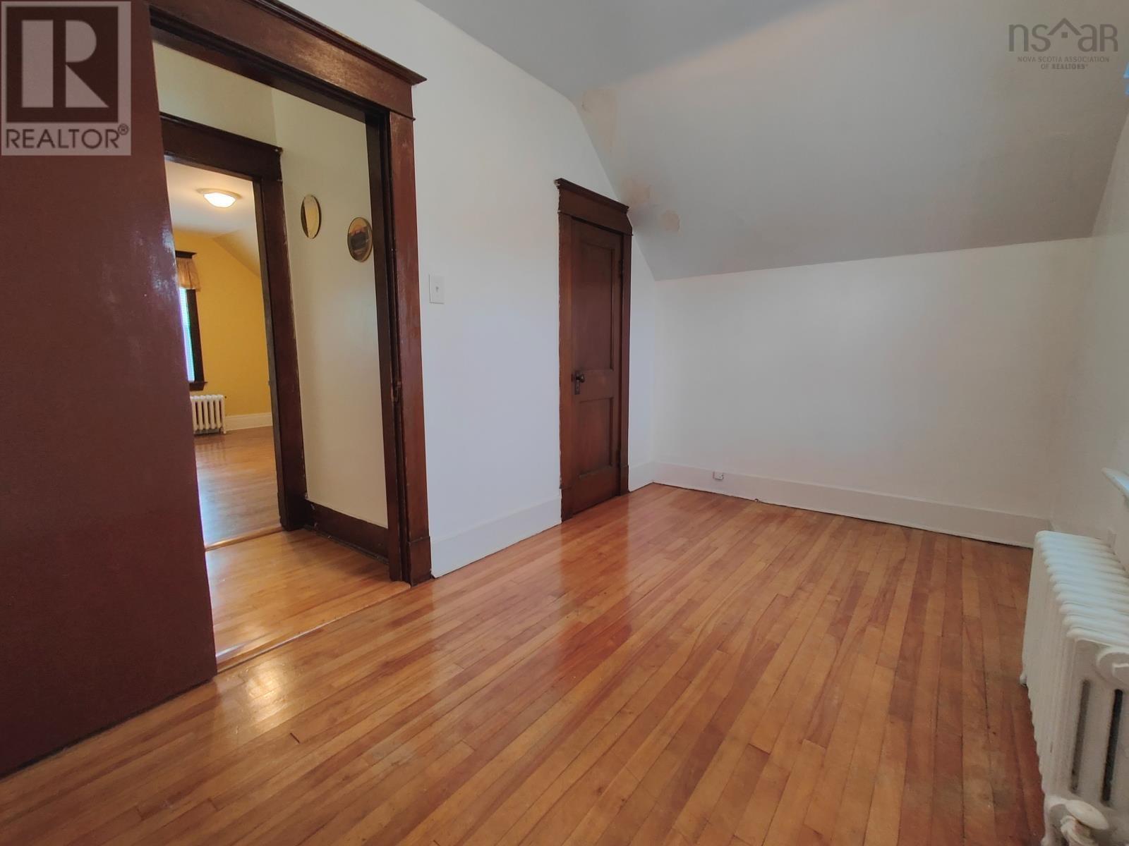 32 Mercer Street, Sydney, Nova Scotia  B1N 2X7 - Photo 23 - 202527061