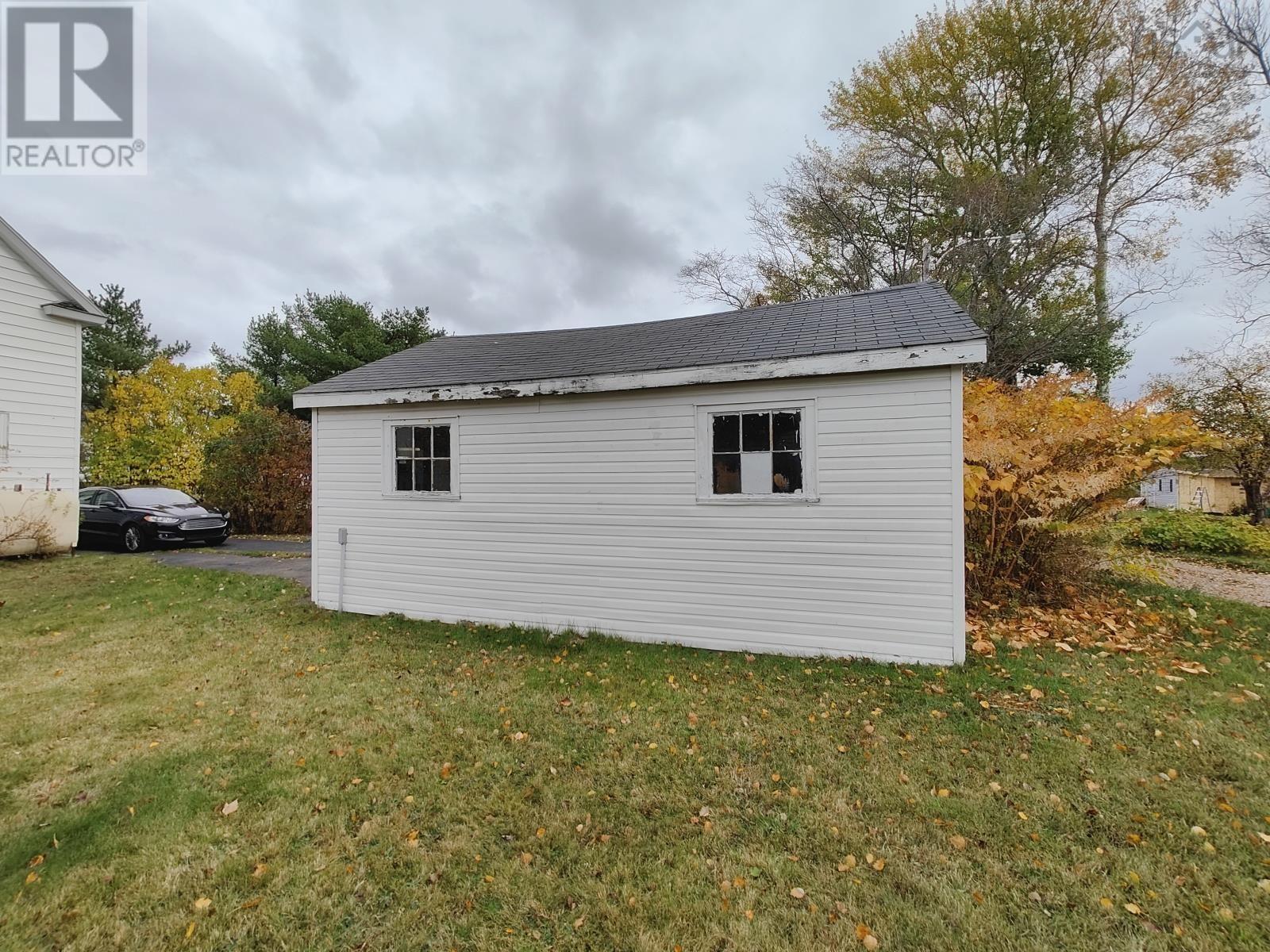 32 Mercer Street, Sydney, Nova Scotia  B1N 2X7 - Photo 33 - 202527061