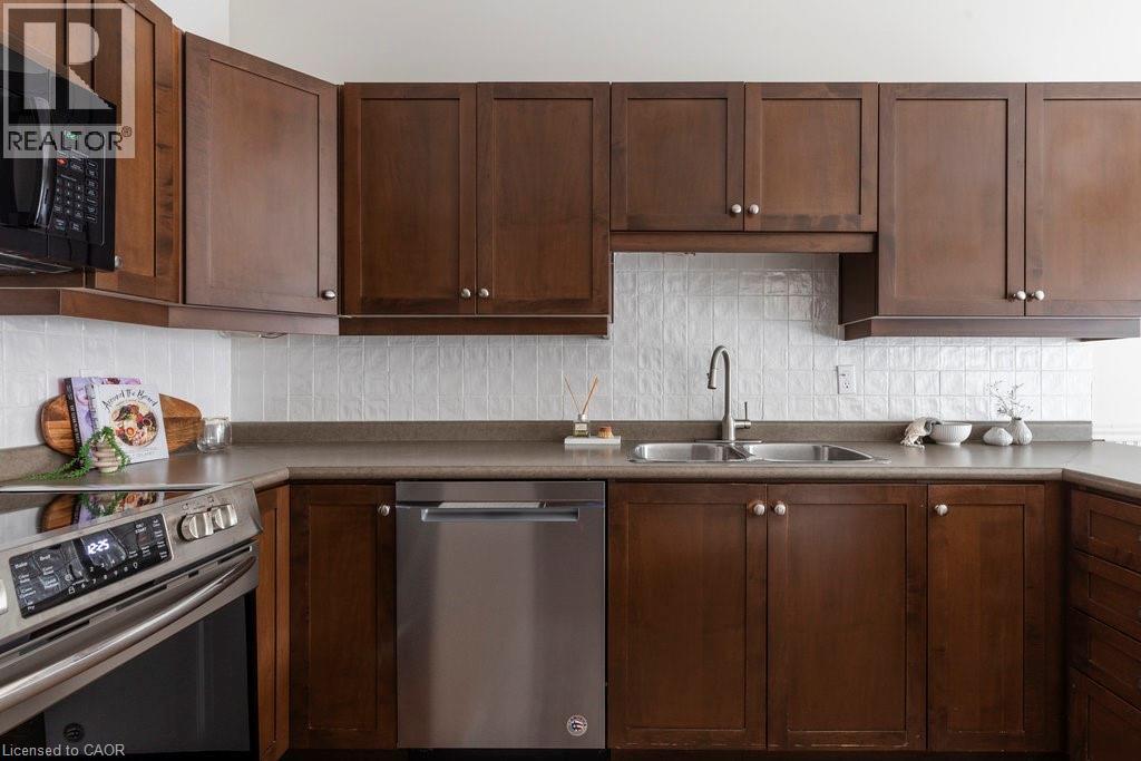 130 Southbrook Drive Unit# 35, Binbrook, Ontario  L0R 1C0 - Photo 17 - 40772399